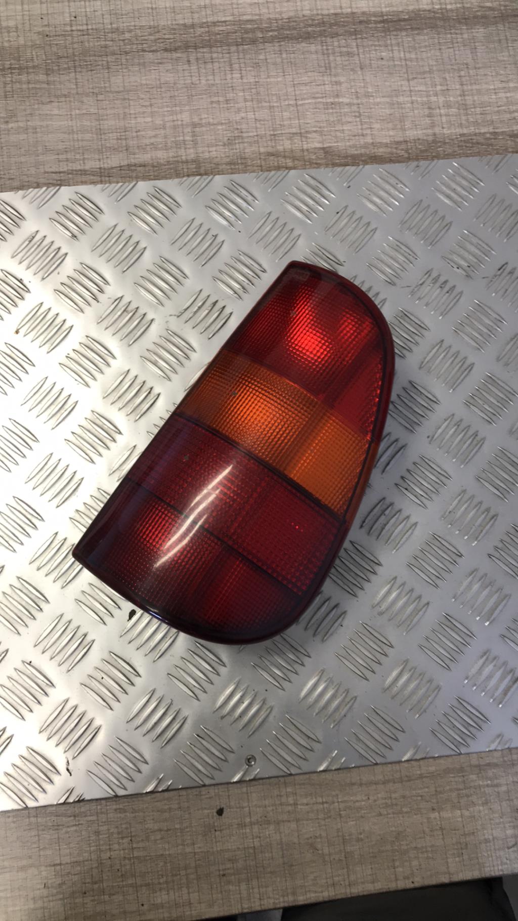 Fanale posteriore principale destro (luci) VOLKSWAGEN CADDY 2  - 1