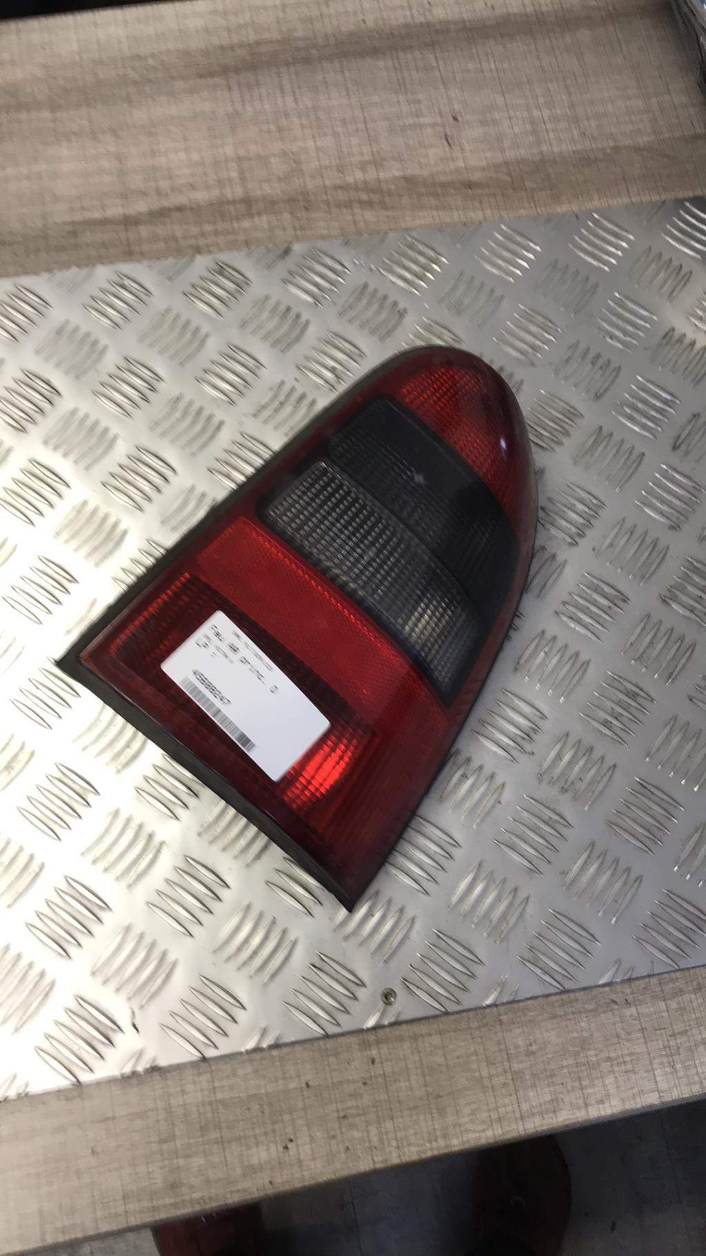 Fanale posteriore principale destro (luci) OPEL VECTRA A PHASE 1  - 1