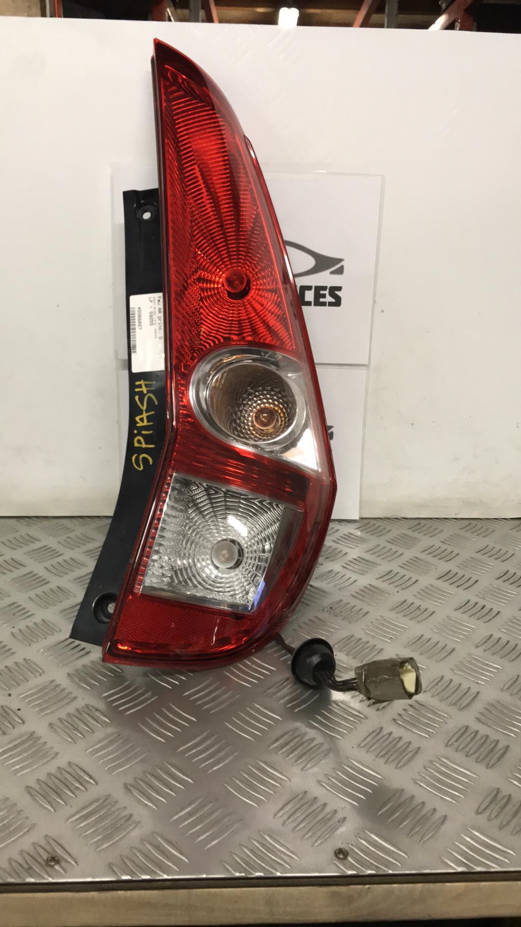 Fanale posteriore principale destro (luci) SUZUKI SPLASH Gasolina - 1