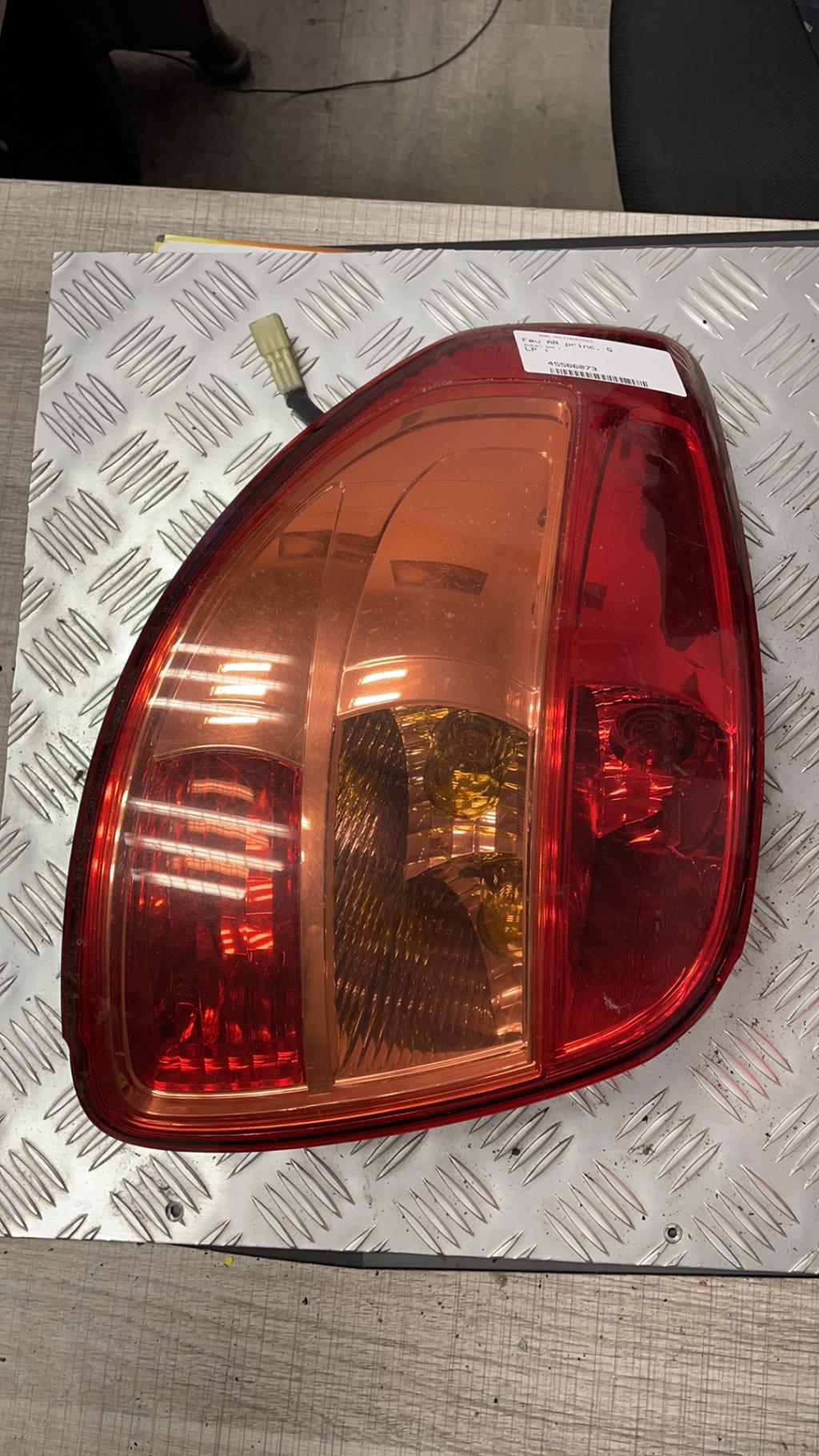 Fanale posteriore principale destro (luci) SUZUKI SX4 1 Diésel - 1