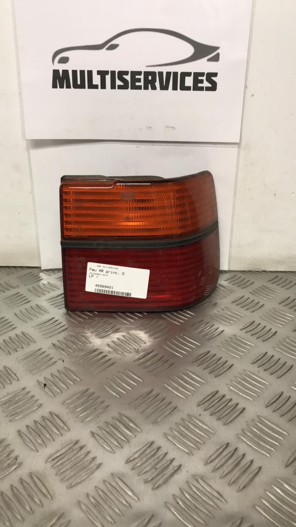 Fanale posteriore principale destro (luci) VOLKSWAGEN VENTO  - 1