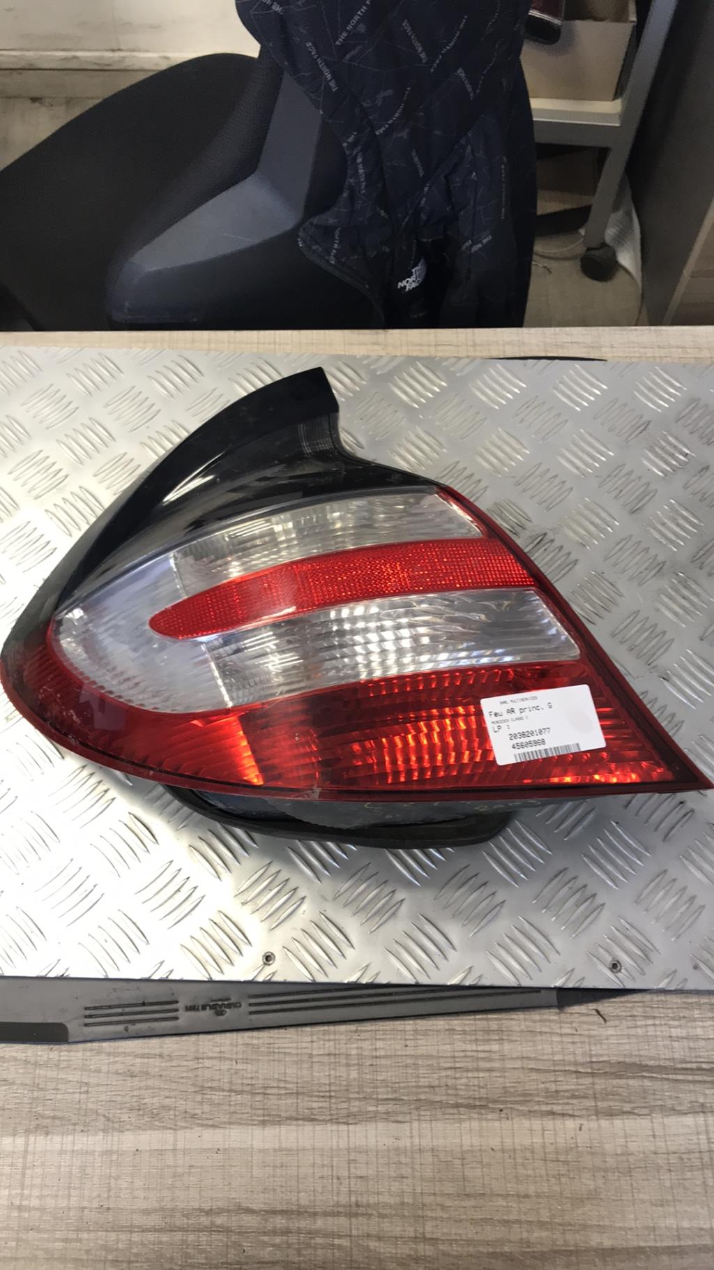 Fanale posteriore principale sinistro (luci) MERCEDES CLASSE C 203 COUPE SPORT PHASE 1  - 1