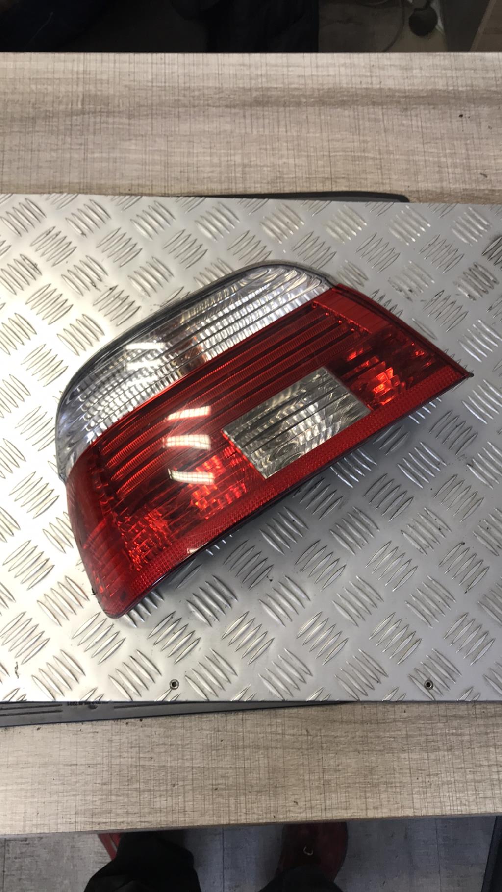 Fanale posteriore principale sinistro (luci) BMW SERIE 5 E39 PHASE 1 Diésel - 1