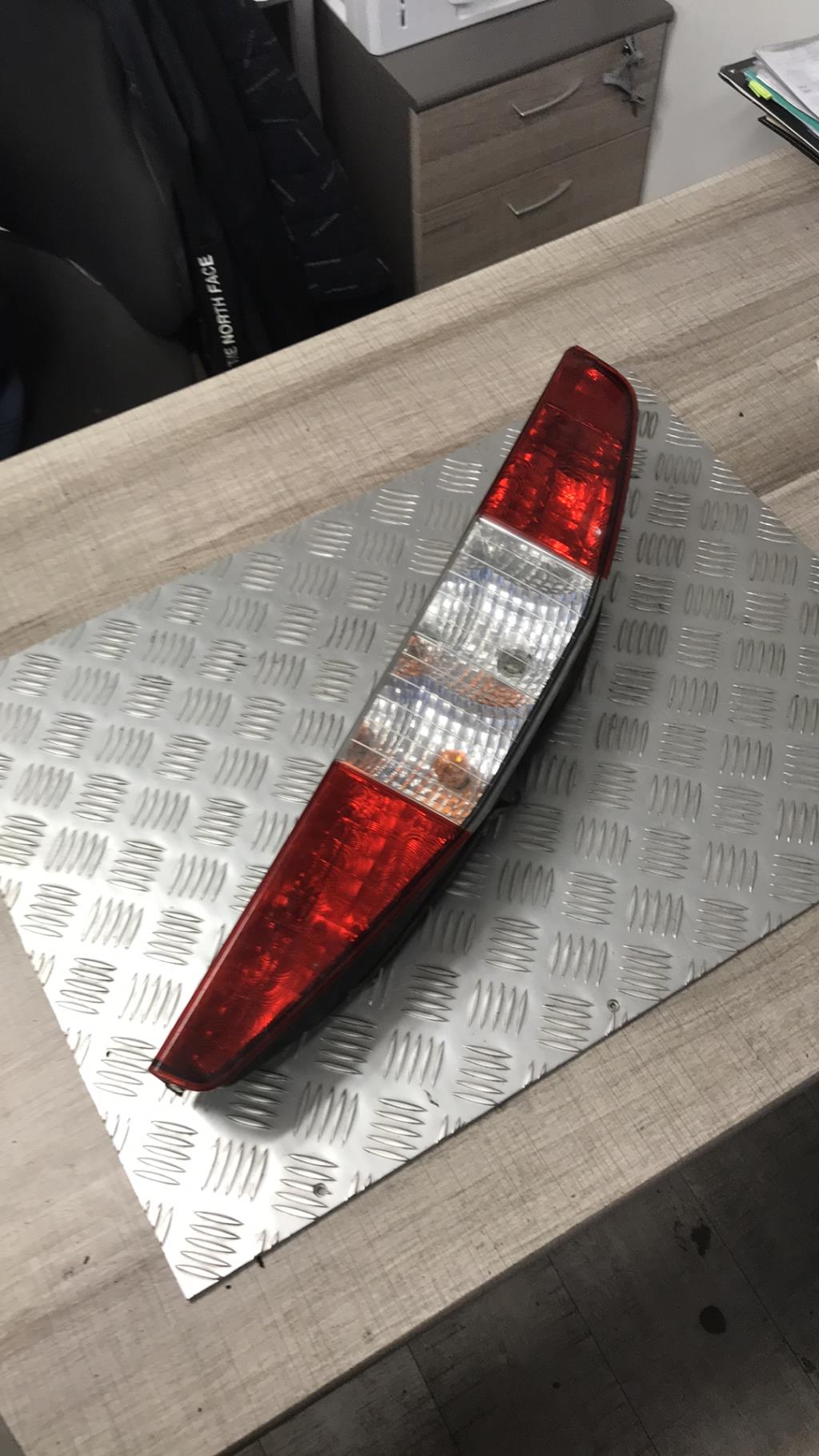 Fanale posteriore principale sinistro (luci) FIAT DOBLO 1 PHASE 1 Diésel - 1