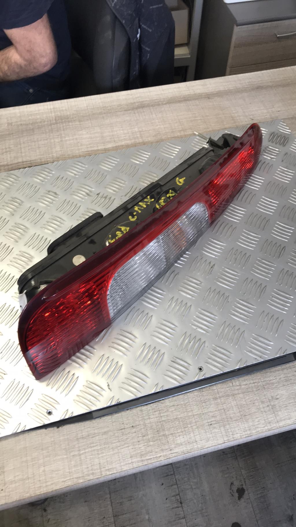 Fanale posteriore principale sinistro (luci) FORD C-MAX 1 PHASE 1 Diésel - 1