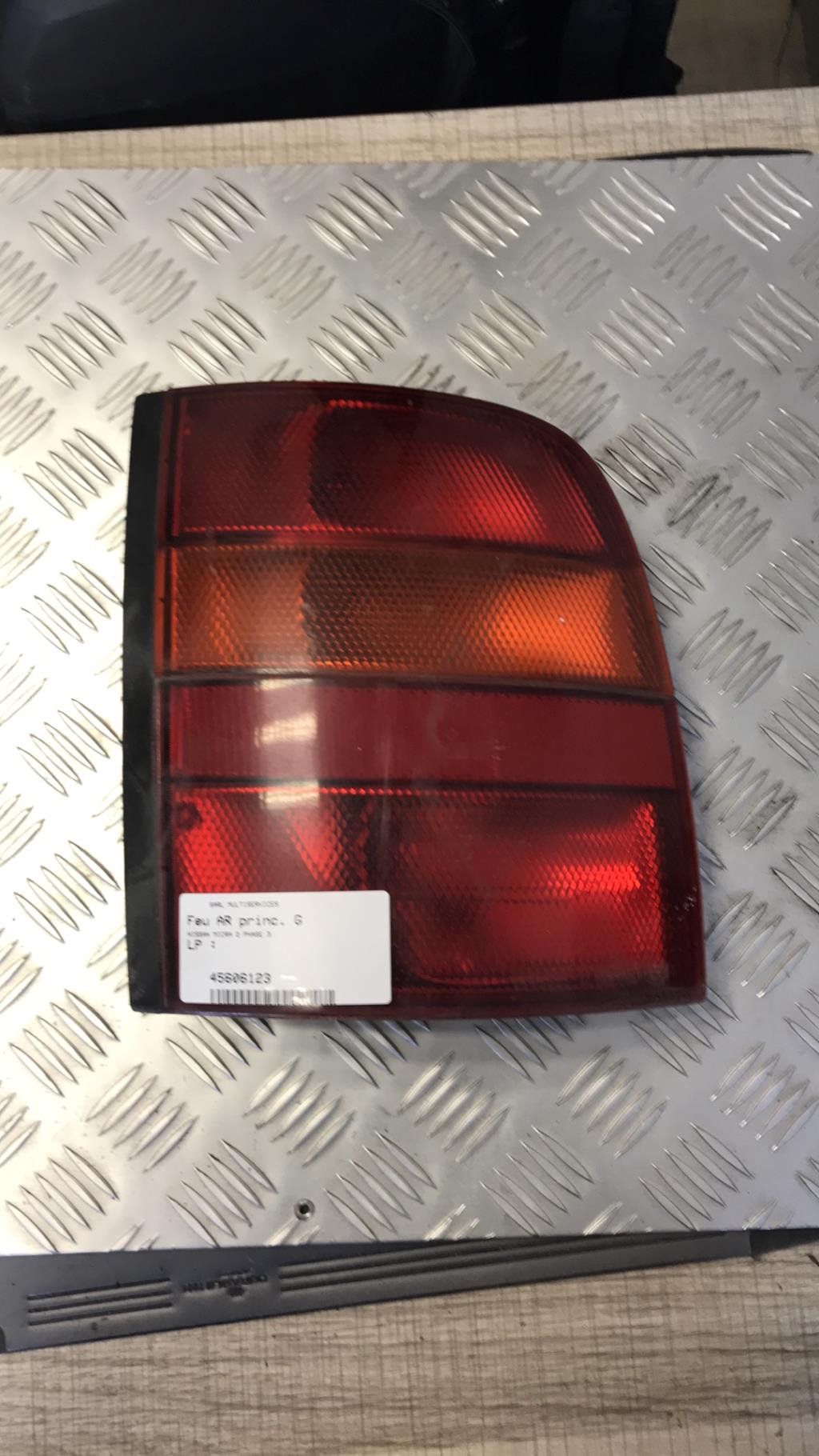 Fanale posteriore principale sinistro (luci) NISSAN MICRA 2 PHASE 3 Diésel - 1