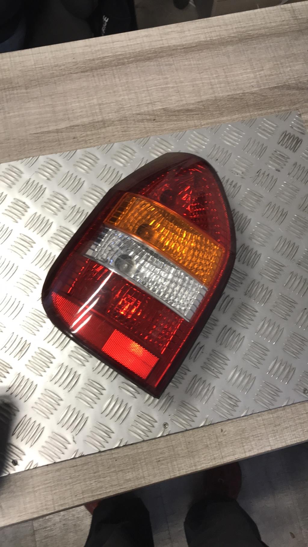 Fanale posteriore principale sinistro (luci) OPEL ZAFIRA A PHASE 1 Diésel - 1