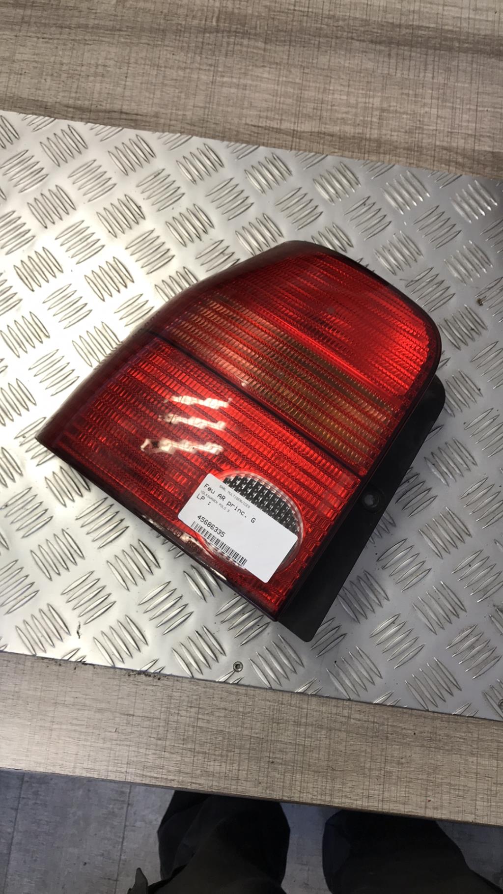 Fanale posteriore principale sinistro (luci) VOLKSWAGEN POLO 3 PHASE 1 Gasolina - 1
