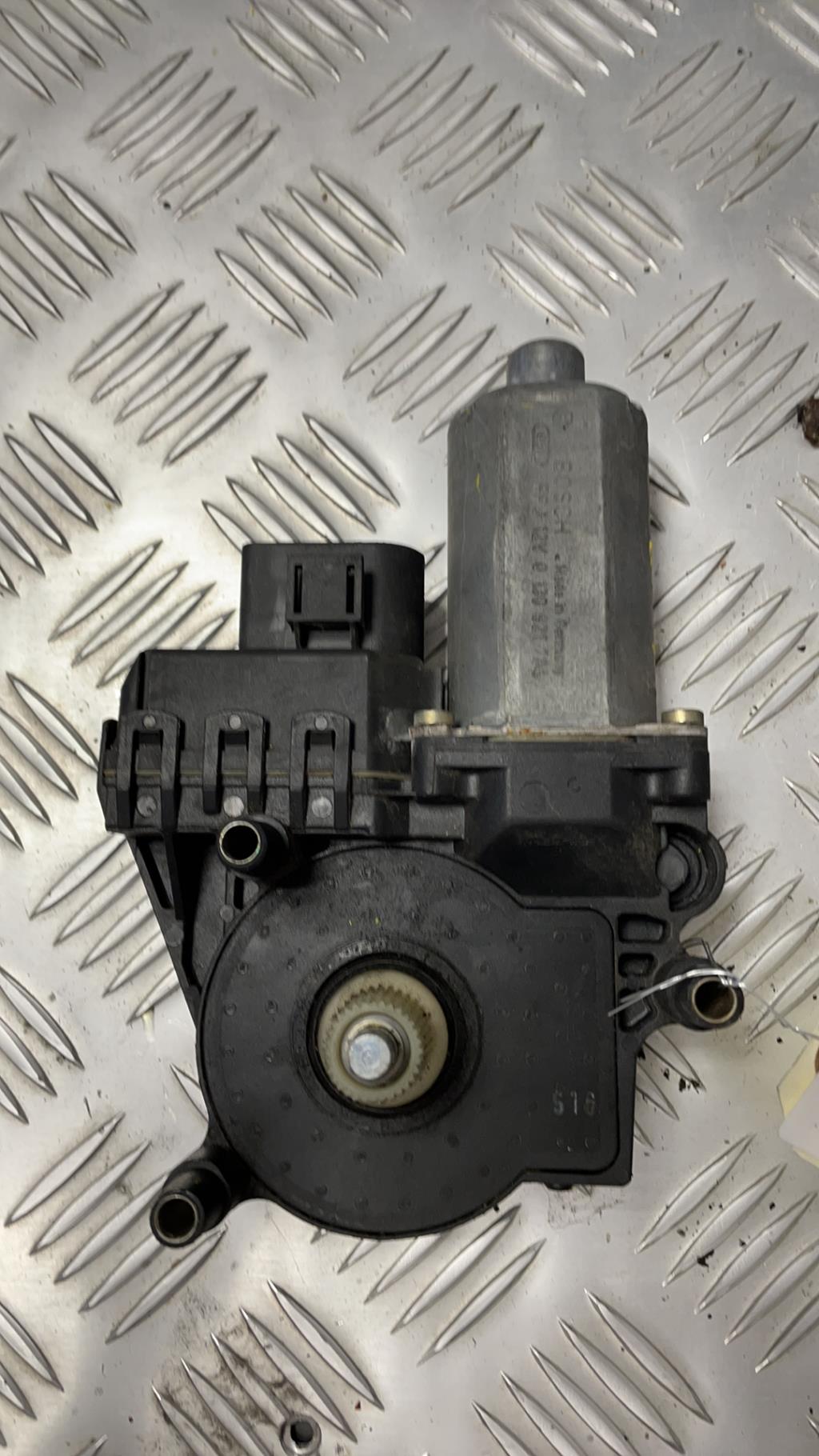 Motore alzacristalli posteriore sinistro AUDI A6 2 ALLROAD PHASE 2 BREAK  - 1