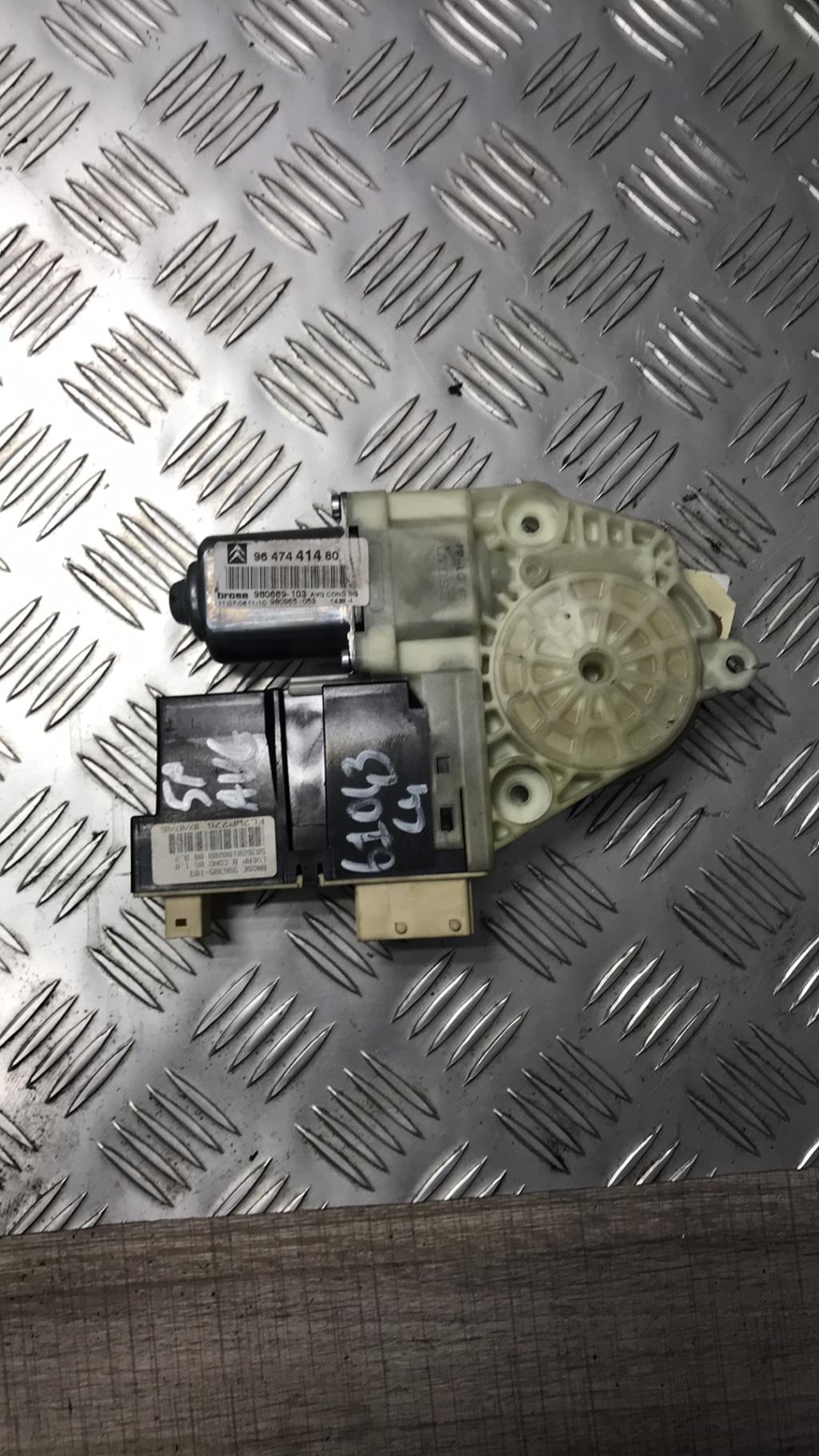 Motore alzacristalli anteriore sinistro CITROEN C4 1 PHASE 1 Gasolina - 1