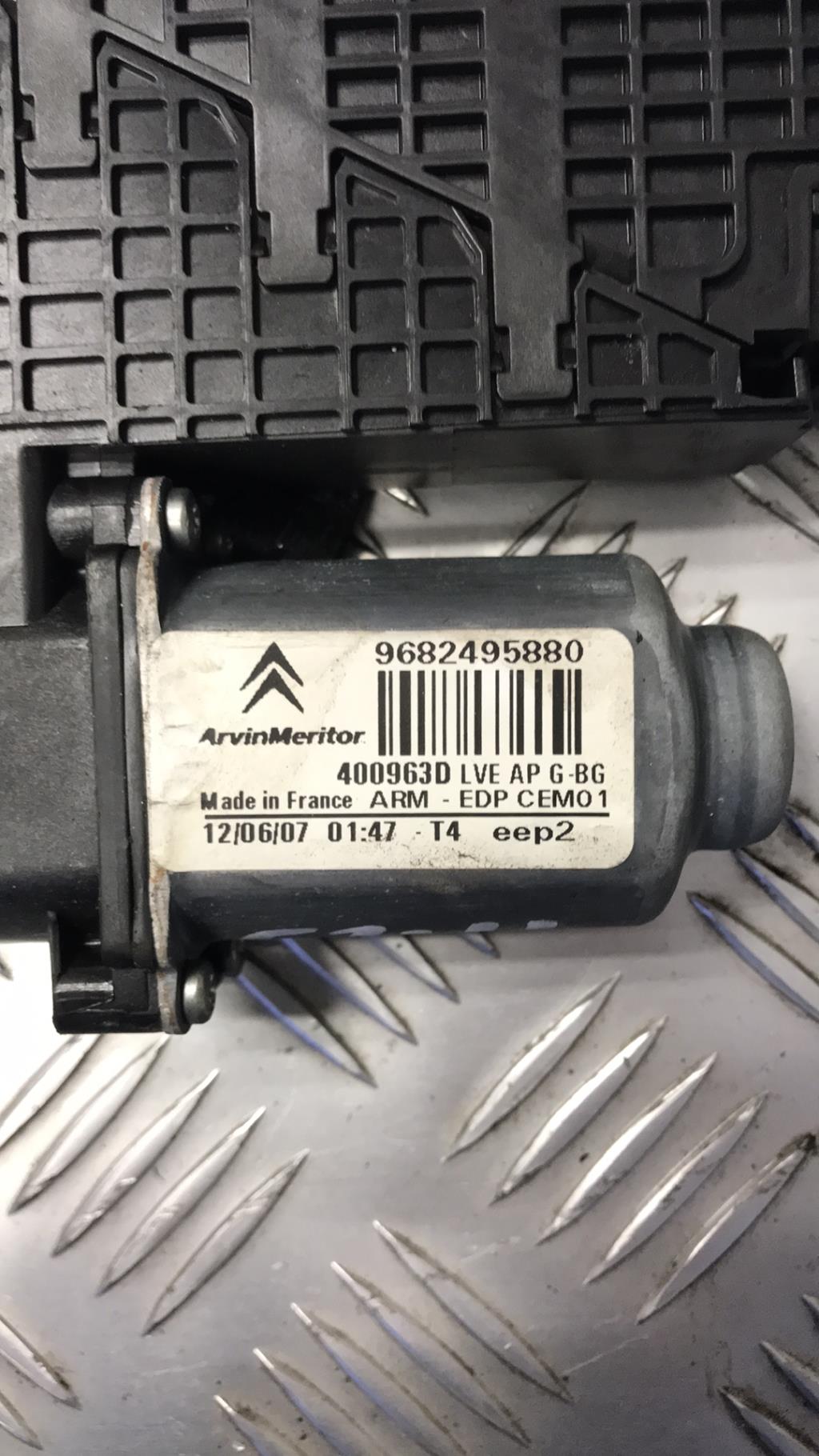 Motore alzacristalli anteriore sinistro CITROEN C4 PICASSO 1 Diésel - 1