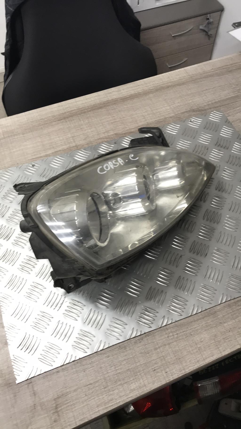 Gruppo ottico anteriore principale destro (luci)(faro) OPEL CORSA C PHASE 1 Gasolina - 1