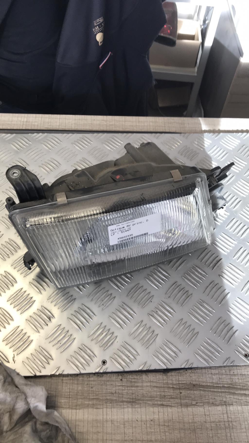 Gruppo ottico anteriore principale destro (luci)(faro) SUBARU FORESTER 1 Gasolina - 1