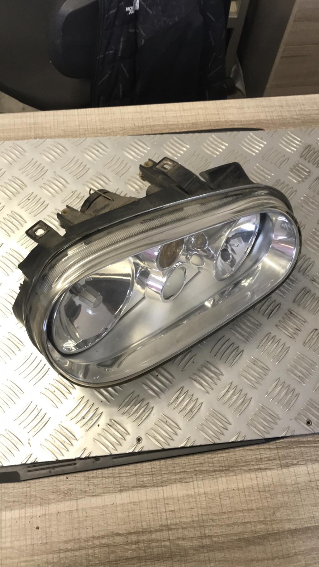 Gruppo ottico anteriore principale destro (luci)(faro) VOLKSWAGEN GOLF 4 Diésel - 1