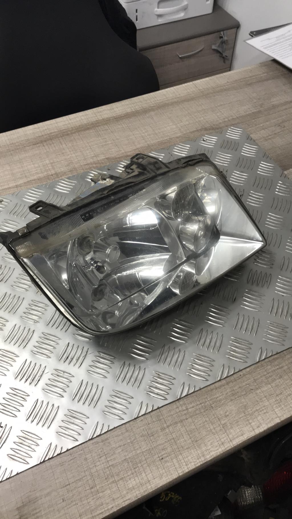 Gruppo ottico anteriore principale destro (luci)(faro) VOLKSWAGEN BORA BREAK Diésel - 1