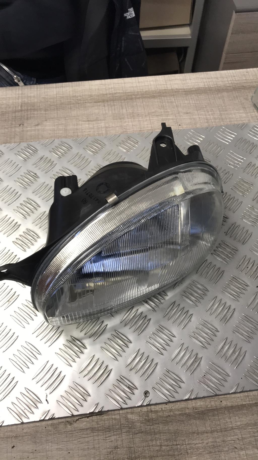 Gruppo ottico anteriore principale sinistro (luci)(faro) OPEL CORSA B PHASE 1  - 1