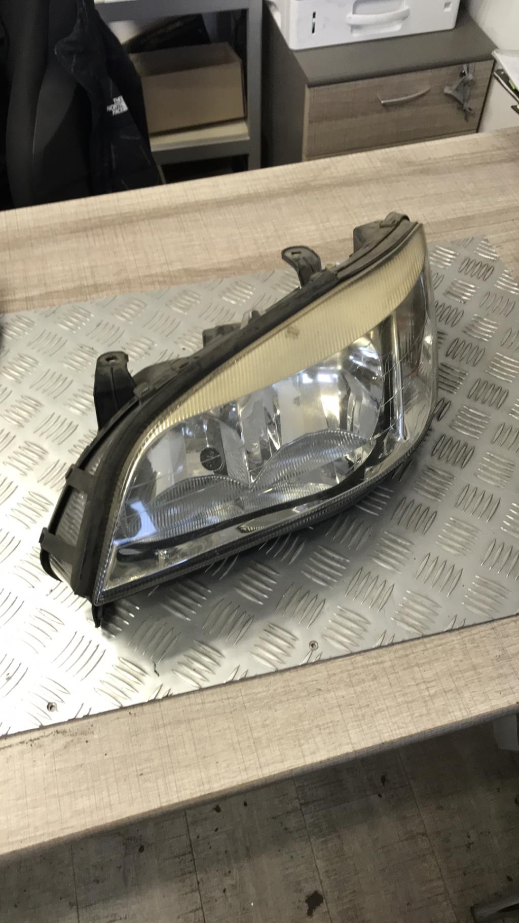 Gruppo ottico anteriore principale sinistro (luci)(faro) OPEL ZAFIRA A PHASE 1 Diésel - 1