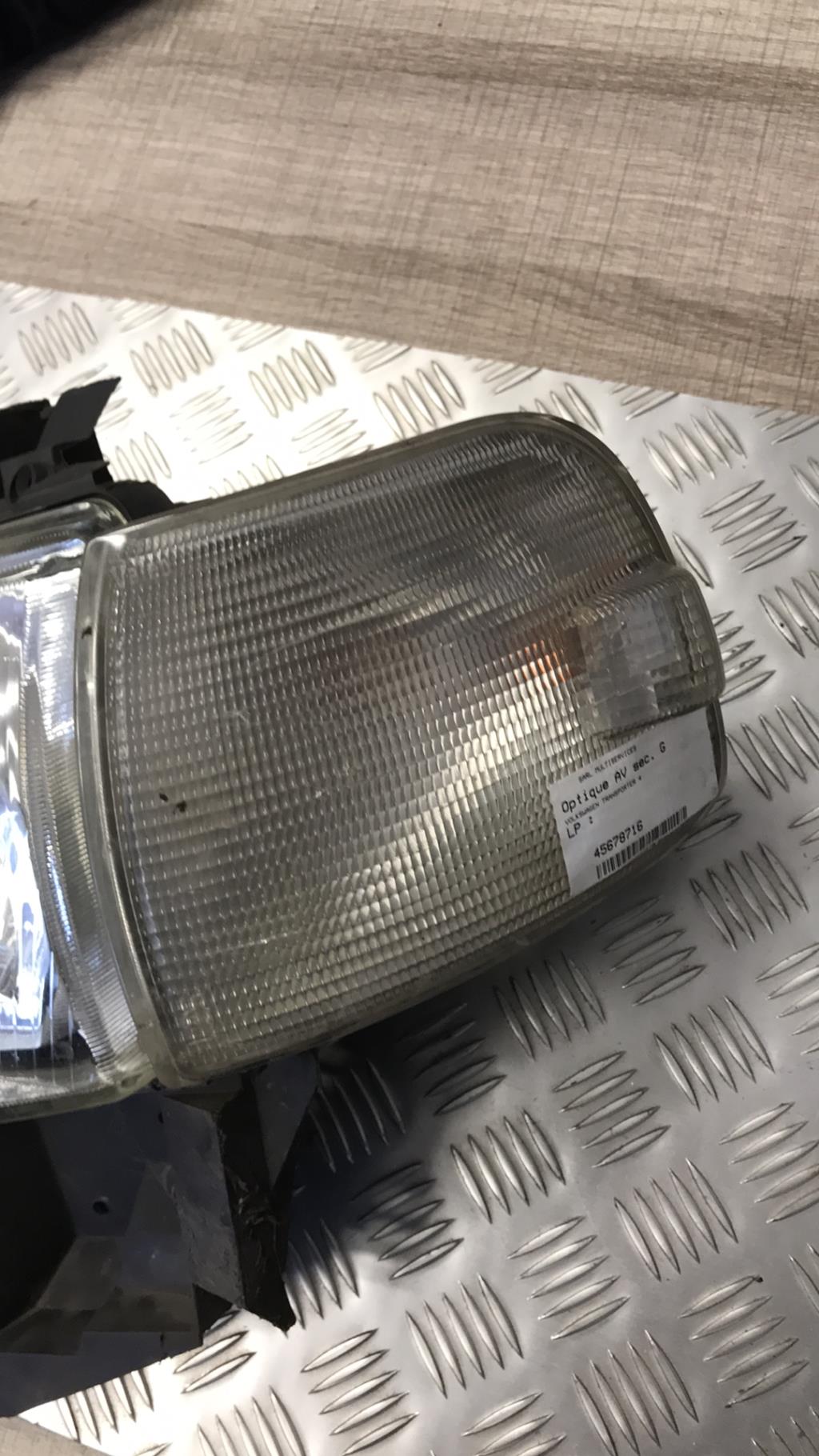 Gruppo ottico anteriore secondario sinistro (luci)(freccia) VOLKSWAGEN TRANSPORTER 4 PHASE 1  - 1