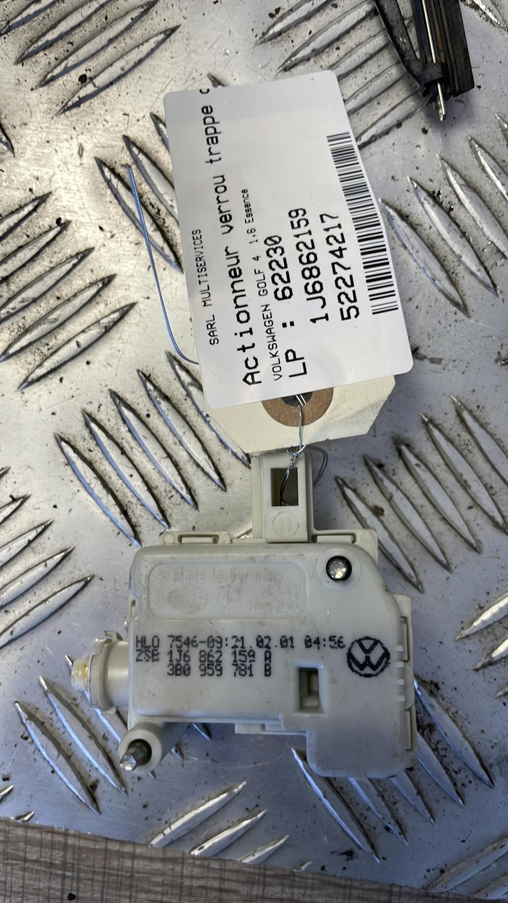 Attuatore chiavistello sportello carburante VOLKSWAGEN GOLF 4 Gasolina - 1