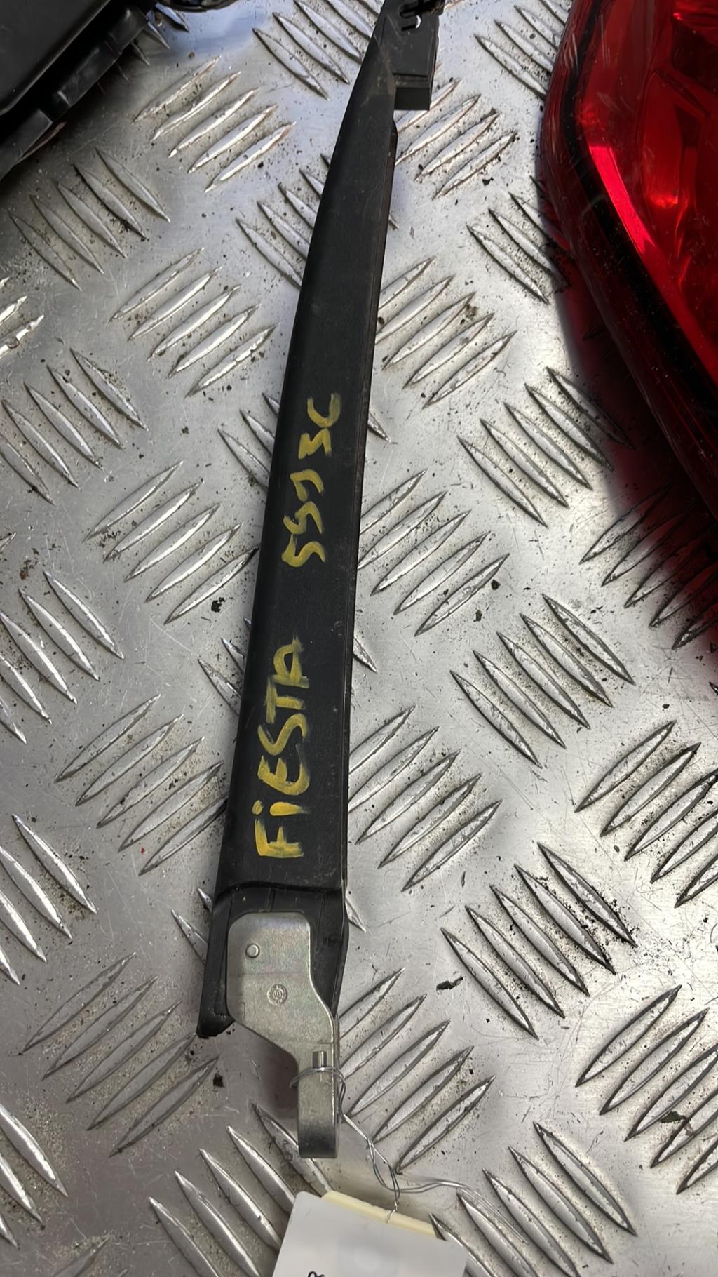 Braccio tergicristallo posteriore FORD FIESTA 6 PHASE 2 Gasolina - 1