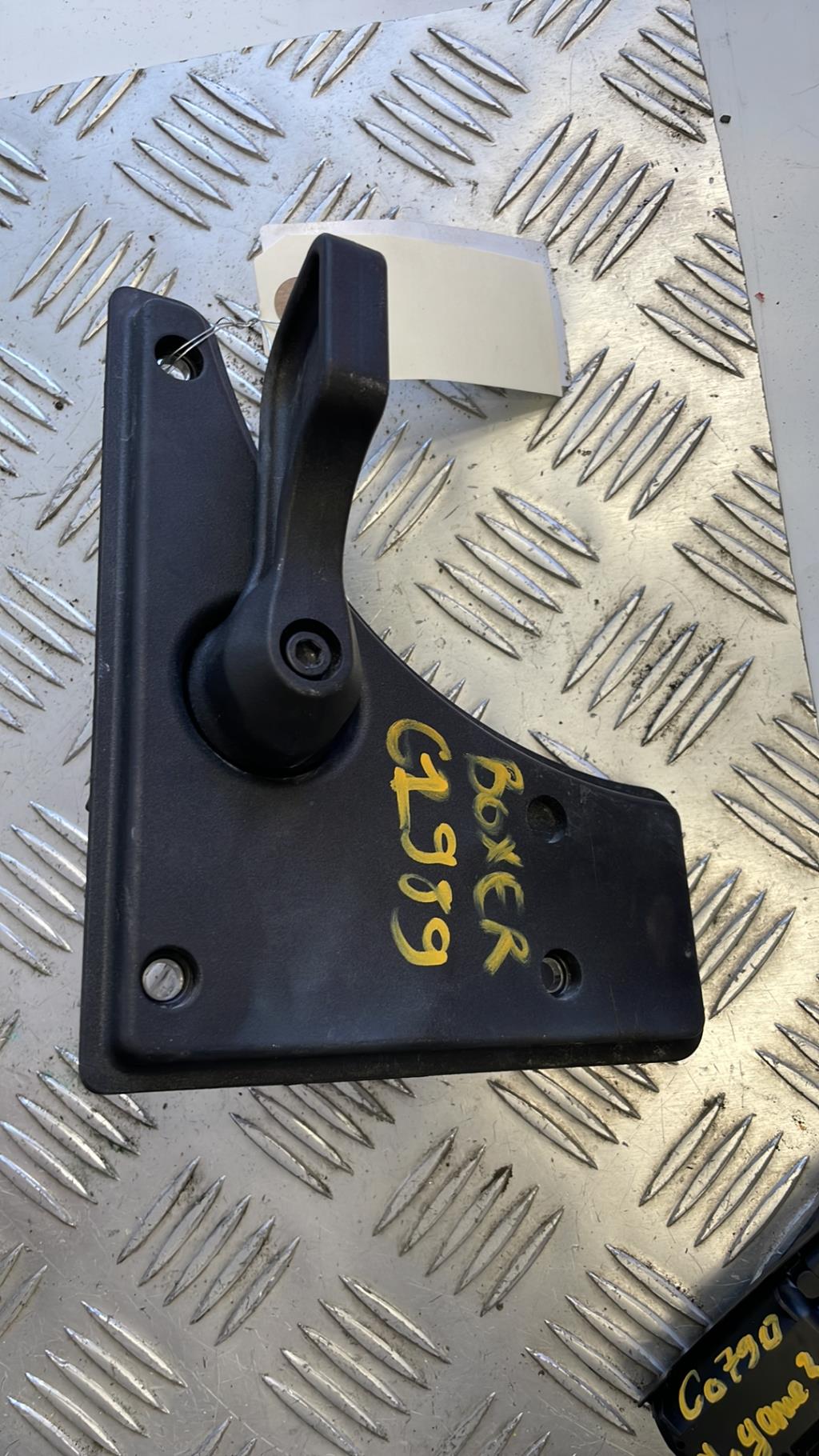 Commande de reglage de siege PEUGEOT BOXER 3 PHASE 2 Diesel - 1