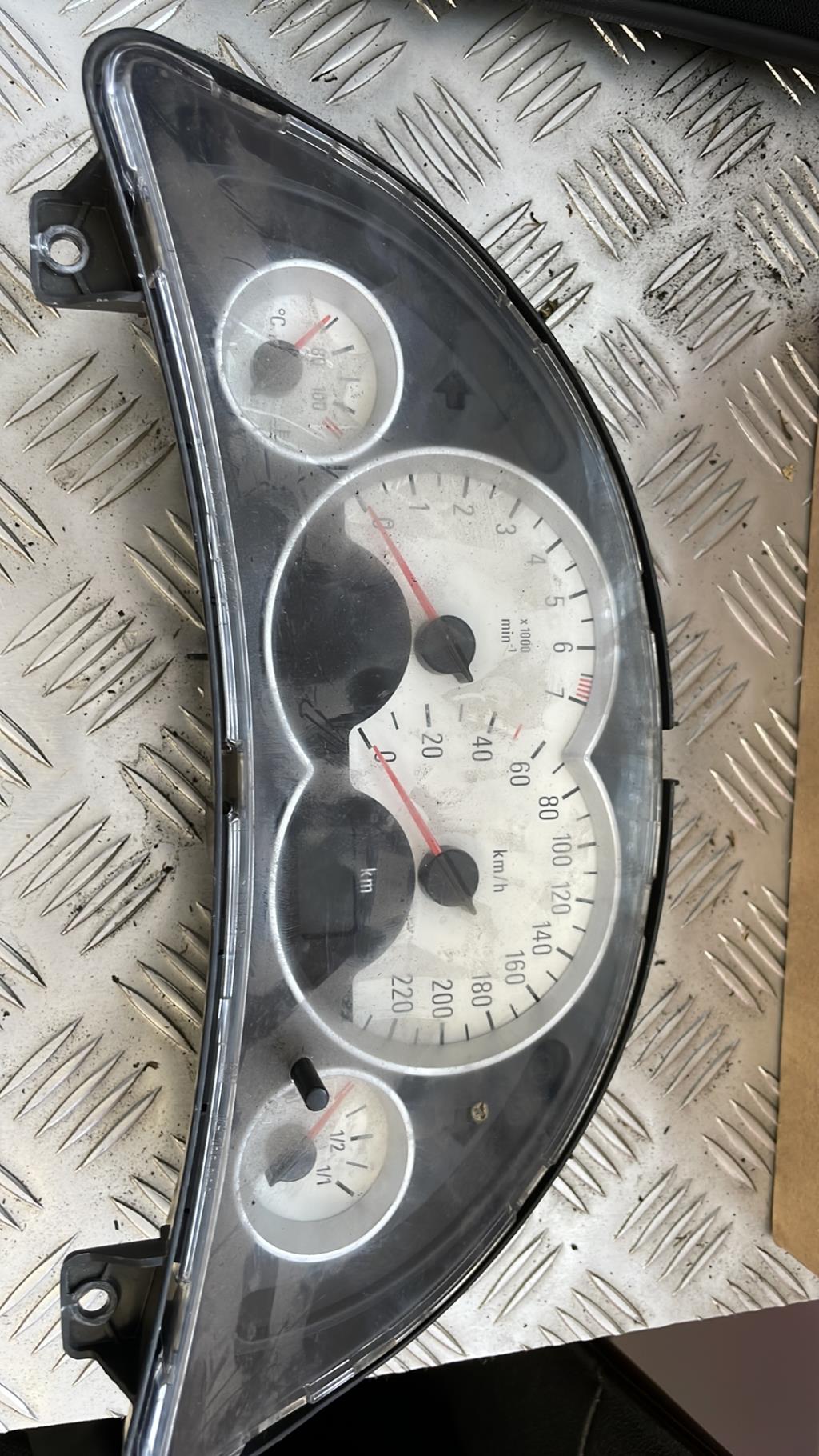Compteur OPEL CORSA C PHASE 1  - 1