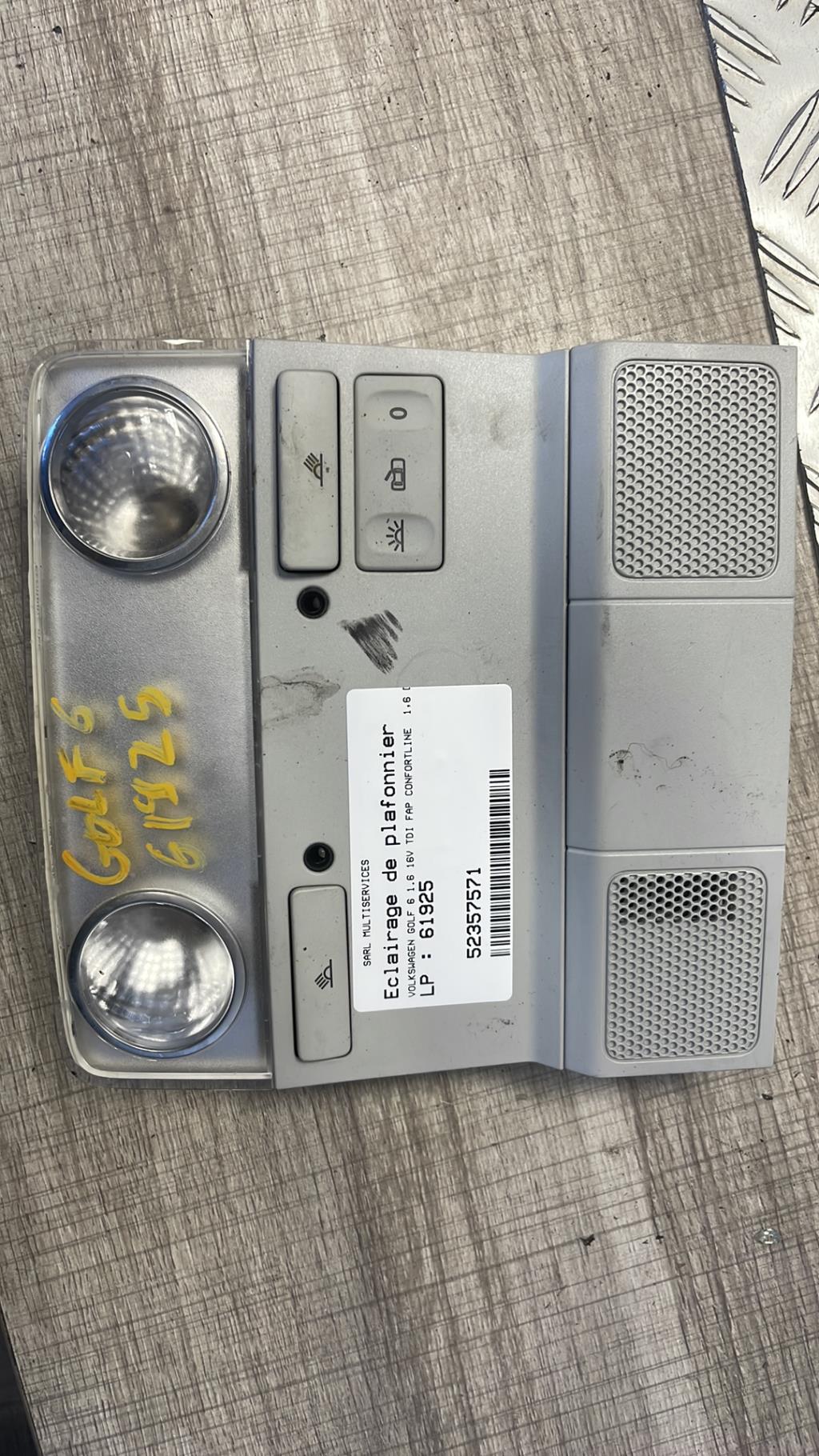 Eclairage de plafonnier VOLKSWAGEN GOLF 6 Diesel - 1