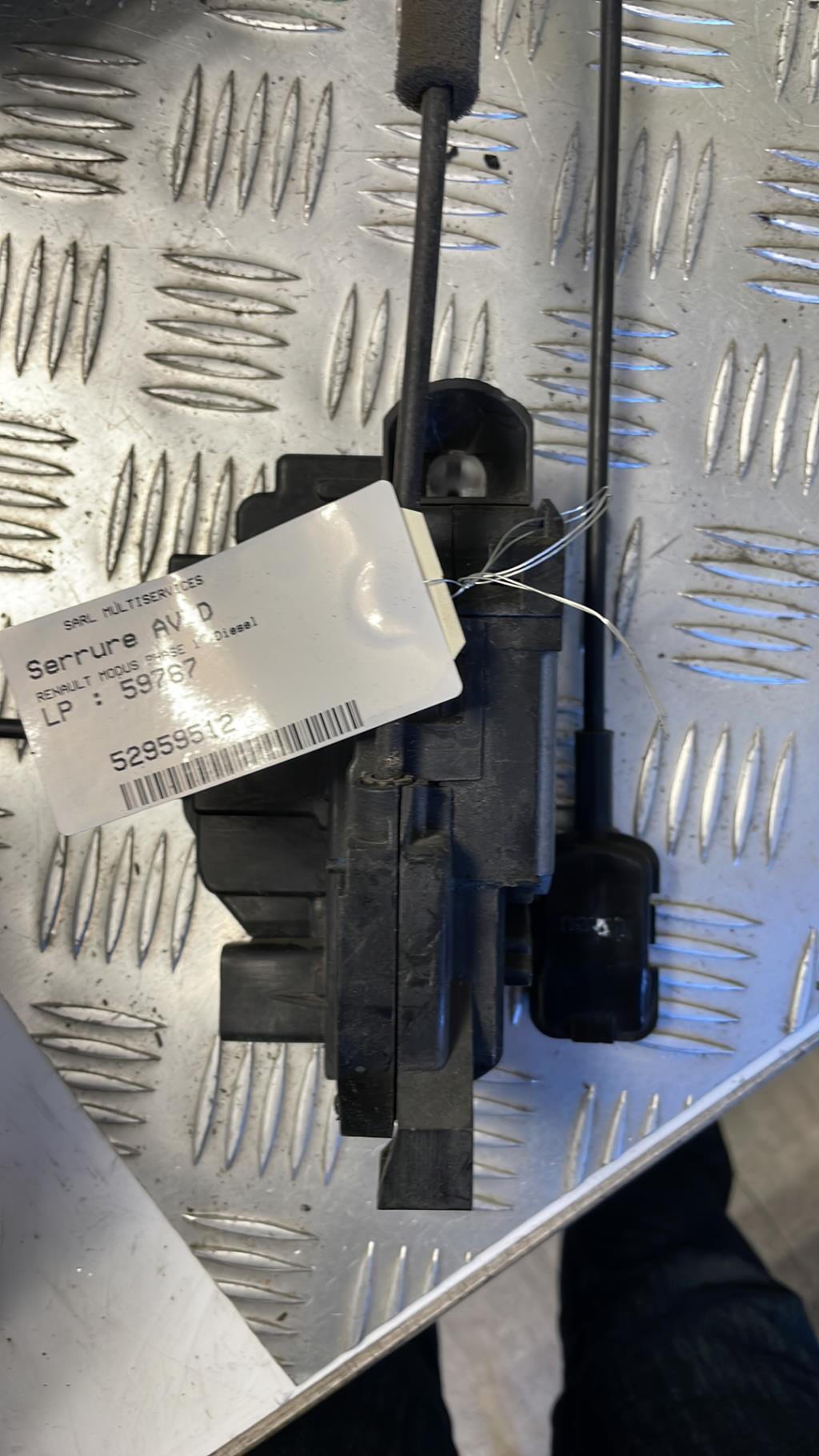 Serrure avant droit RENAULT MODUS PHASE 1 Diesel - 1