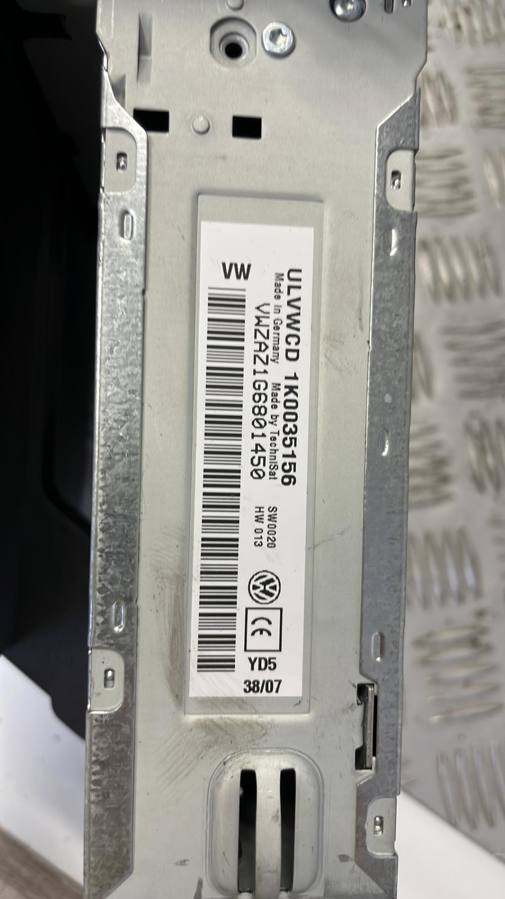Autoradio originale VOLKSWAGEN GOLF 5 Diésel - 1