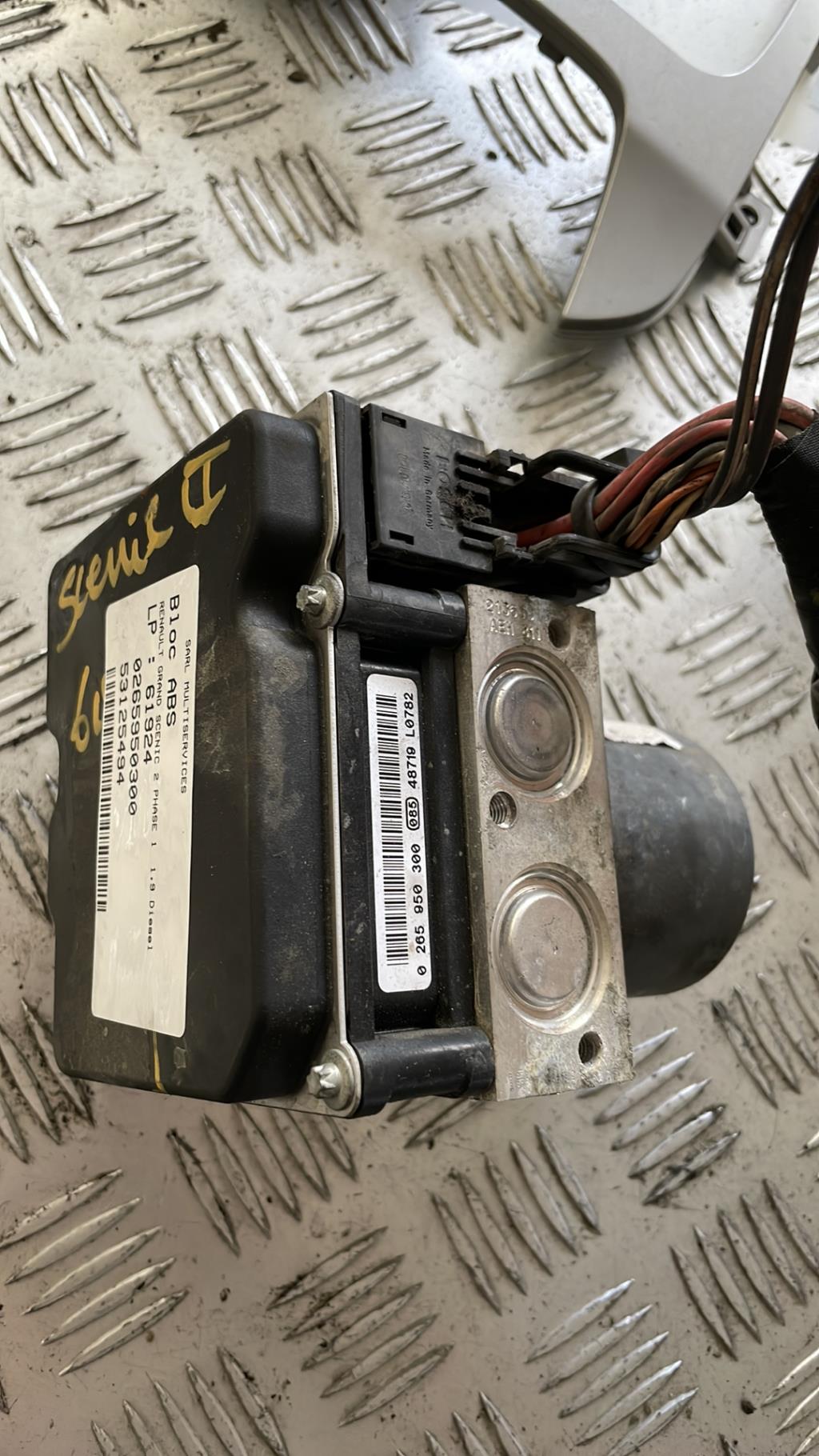 Blocco ABS (antibloccaggio freni) RENAULT GRAND SCENIC 2 PHASE 1 Diésel - 1
