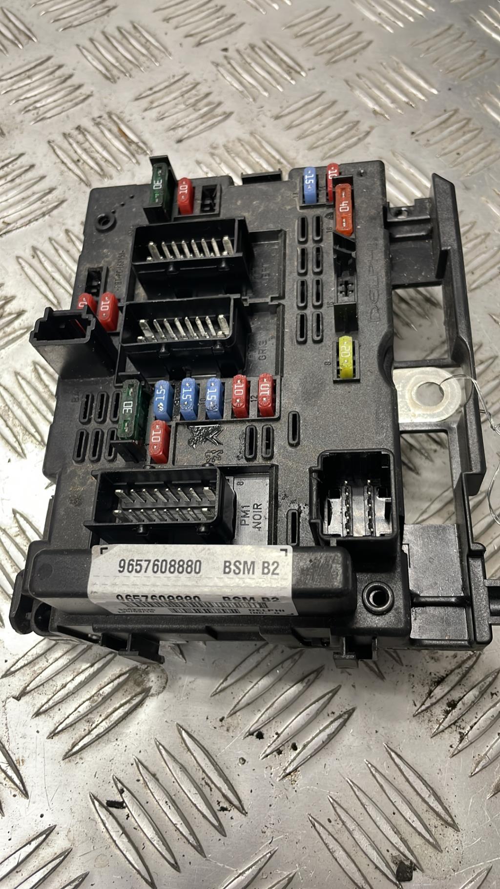 Scatola motore ausiliaria (BSM) PEUGEOT 206+ Gasolina - 1