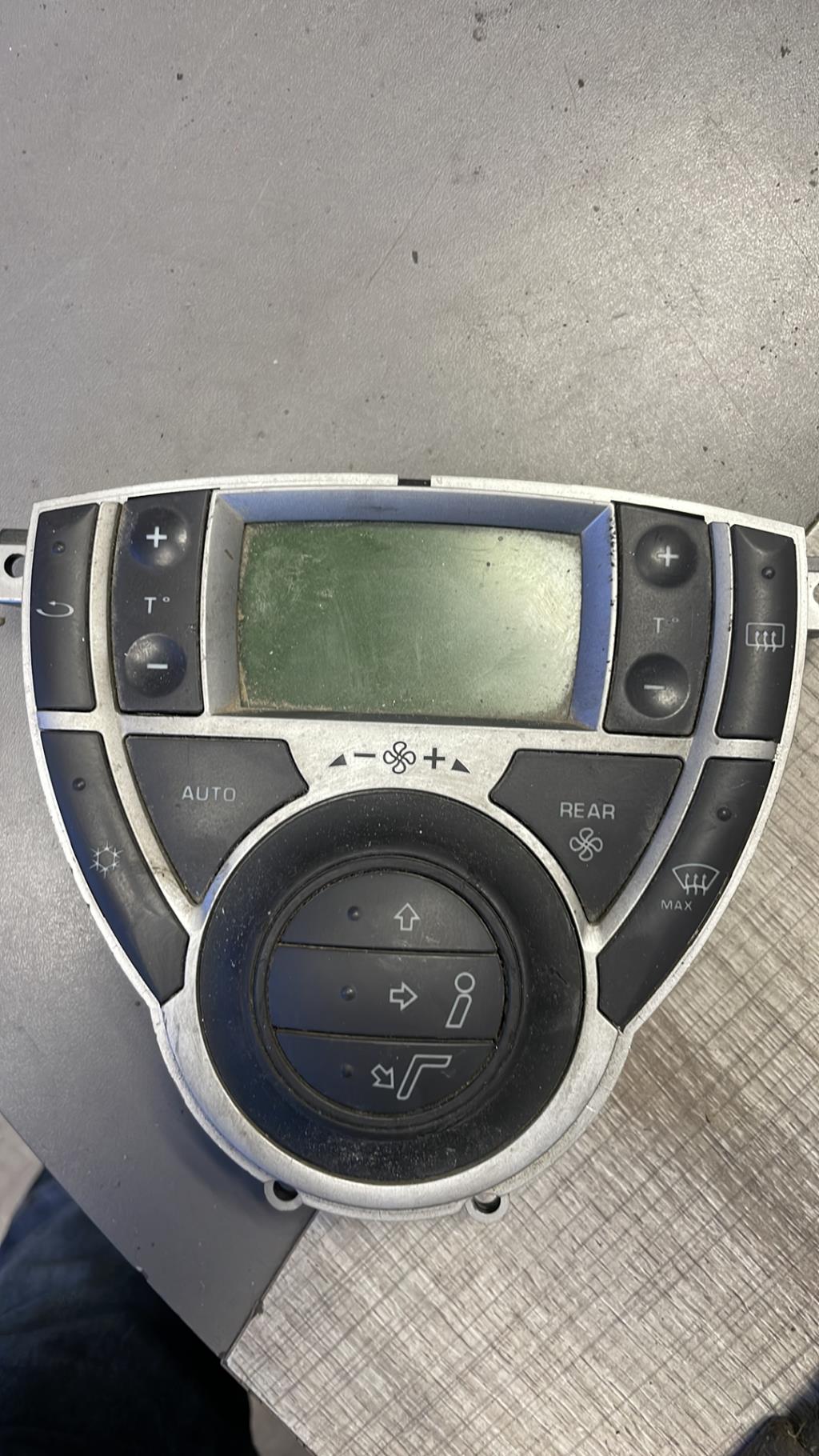 Commande chauffage PEUGEOT 807 Diesel - 1