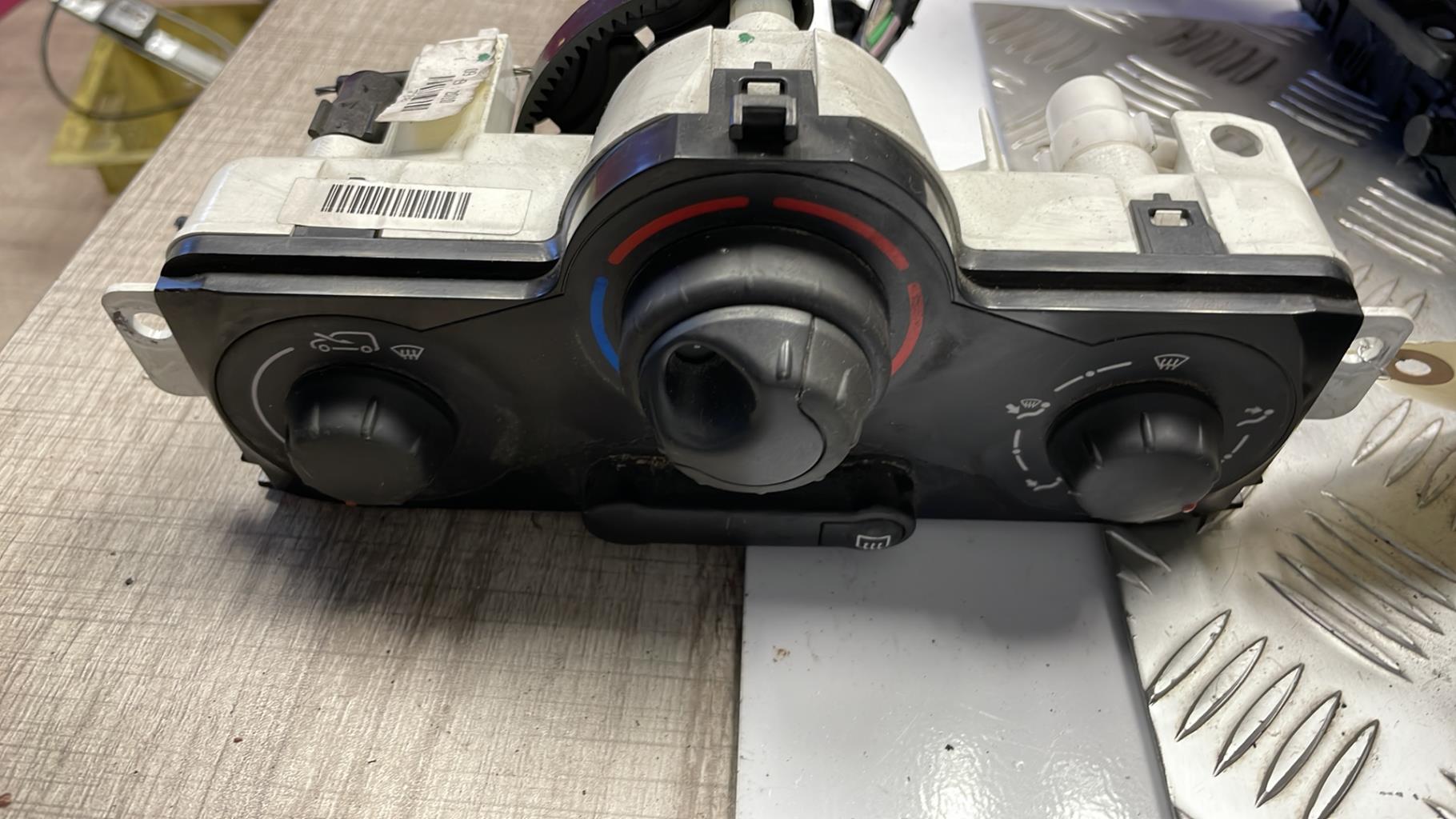 Commande chauffage RENAULT KANGOO 2 PHASE 1 Diesel - 1