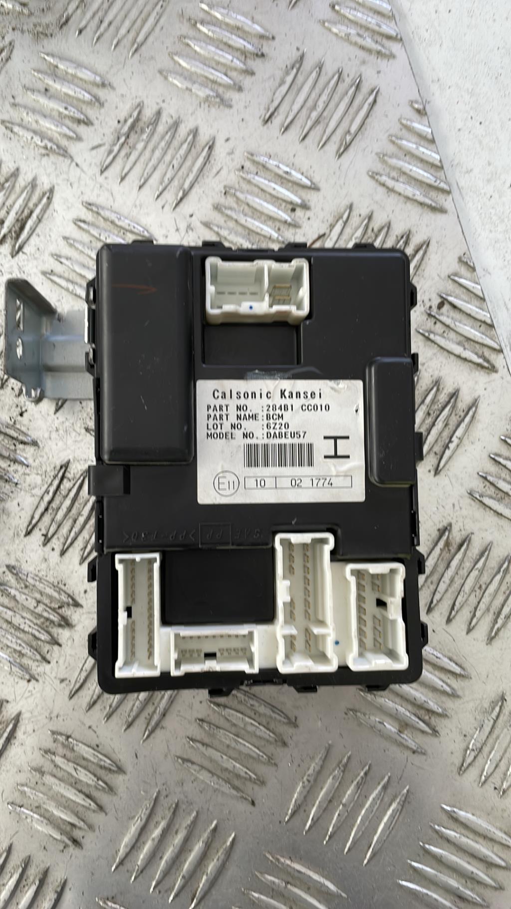 Module électronique NISSAN MURANO 1 Essence - 1