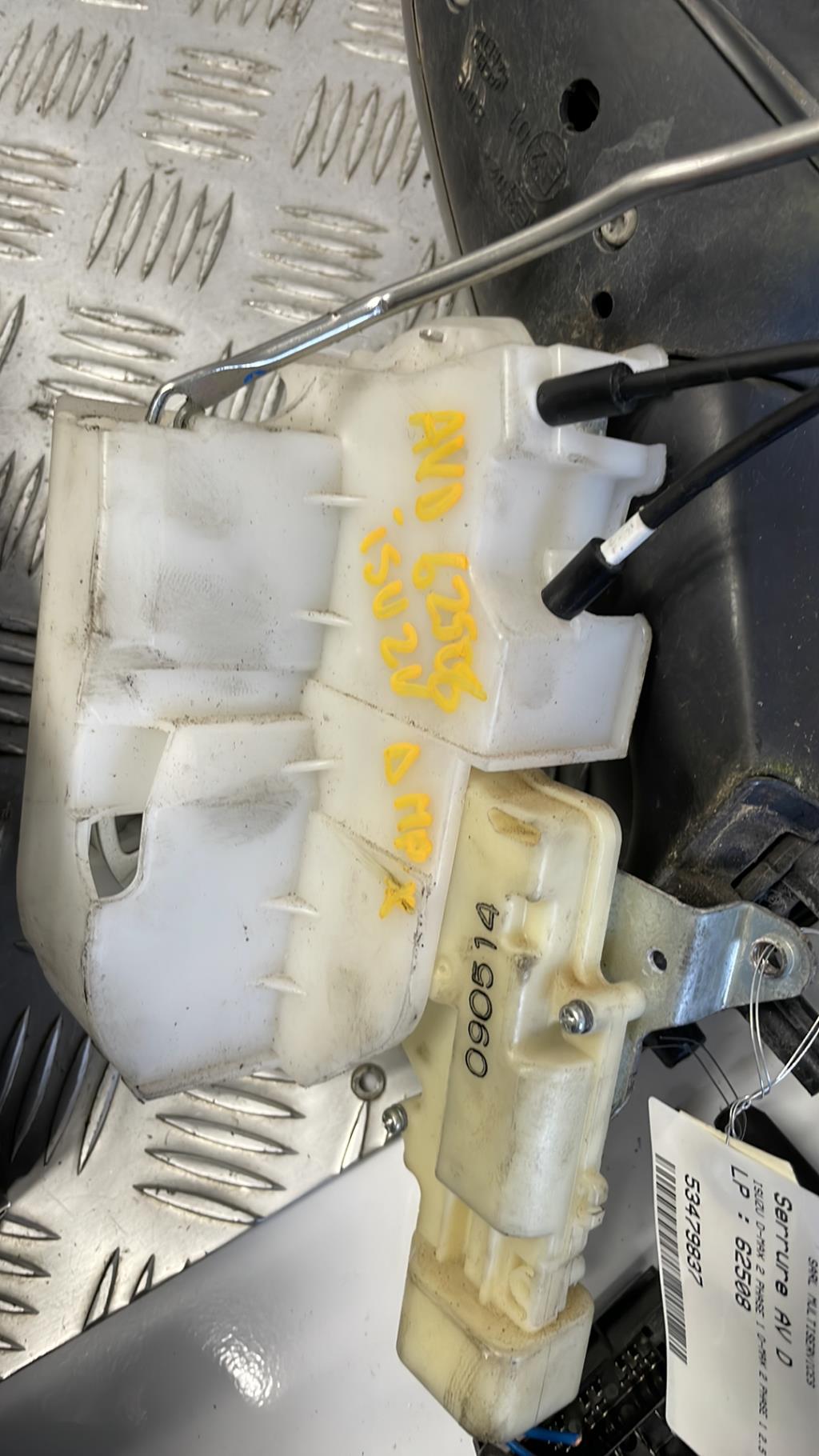 Serrure avant droit ISUZU D-MAX 2 PHASE 1 Diesel - 1