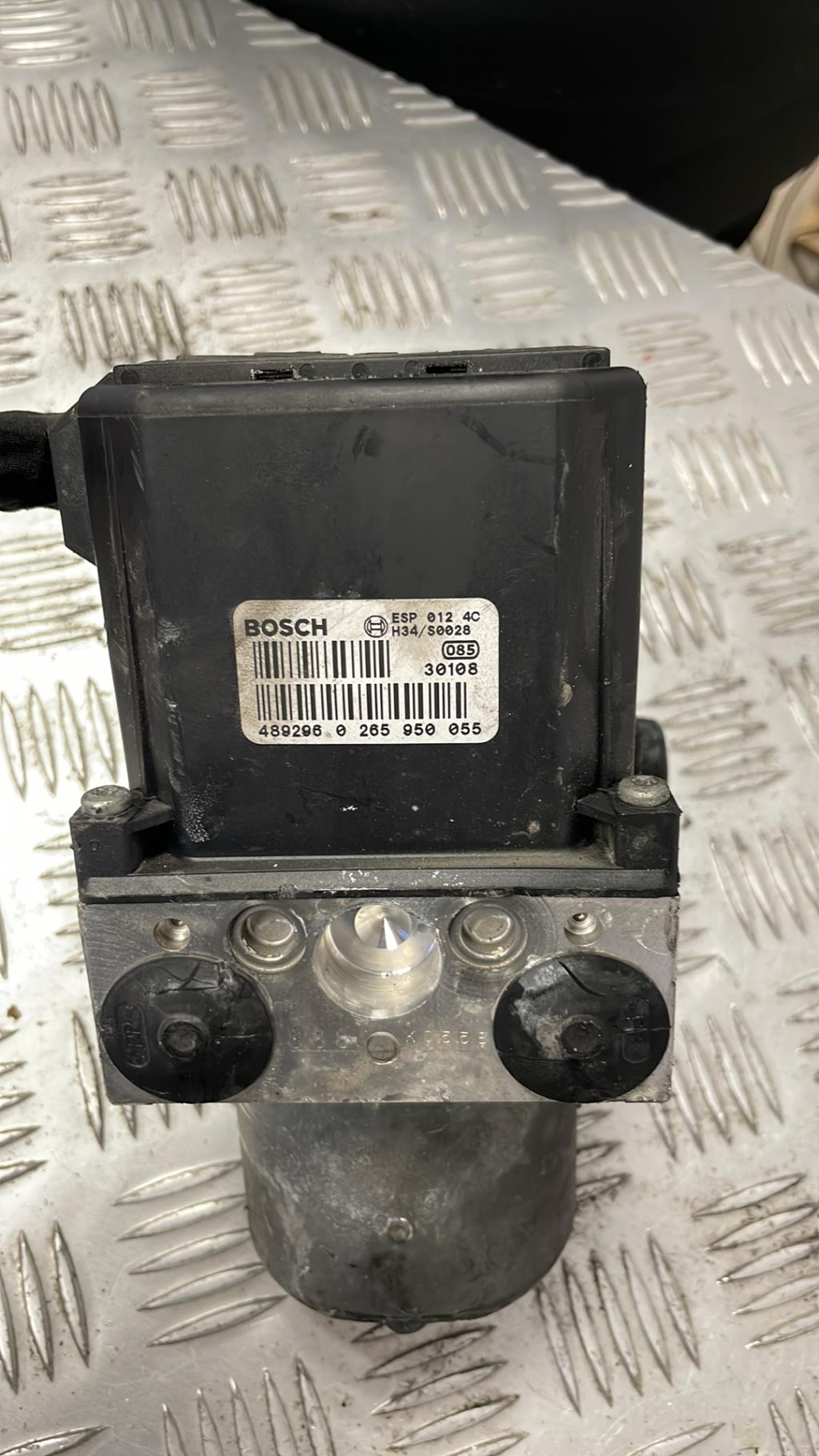 Blocco ABS (antibloccaggio freni) VOLKSWAGEN PASSAT 4 PHASE 2 BREAK Diésel - 1