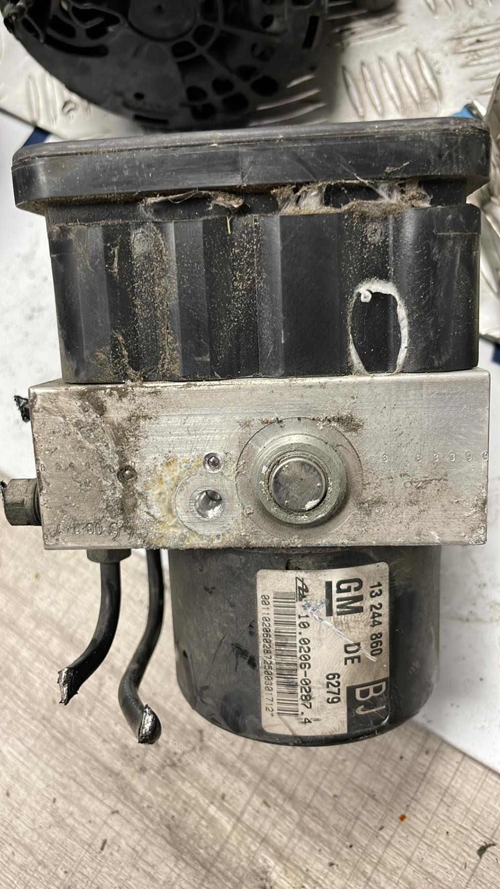 Blocco ABS (antibloccaggio freni) OPEL ZAFIRA B PHASE 2 Diésel - 1