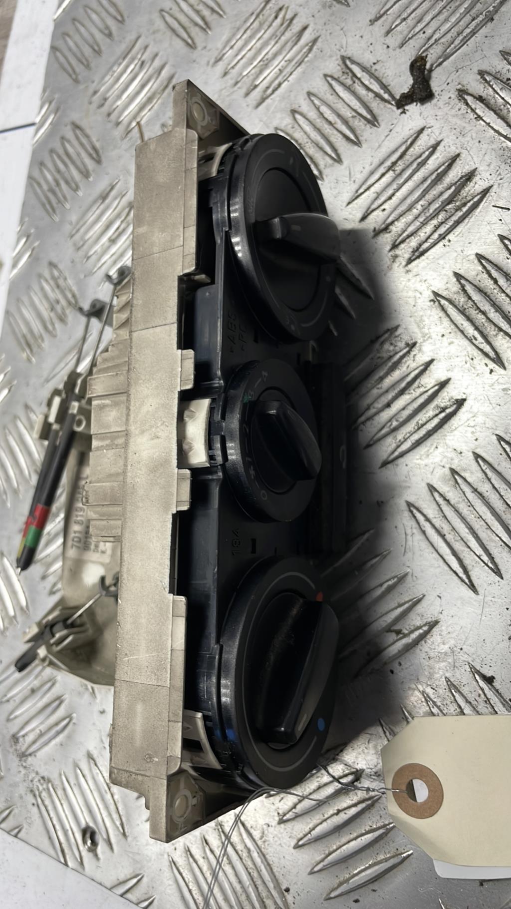 Commande chauffage VOLKSWAGEN TRANSPORTER 4 PHASE 2 Diesel - 1