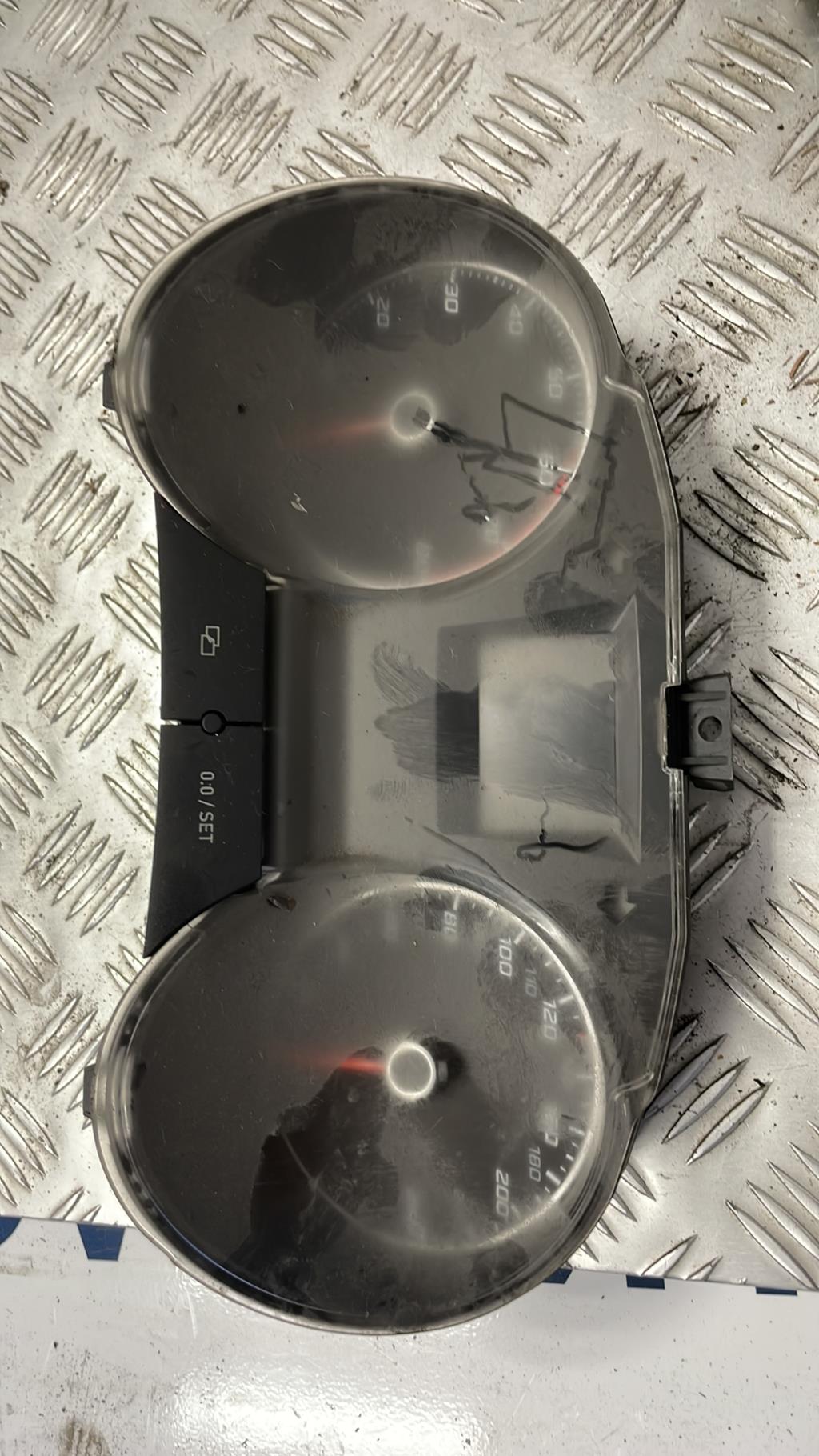 Compteur SEAT IBIZA 4 PHASE 2 Essence - 1