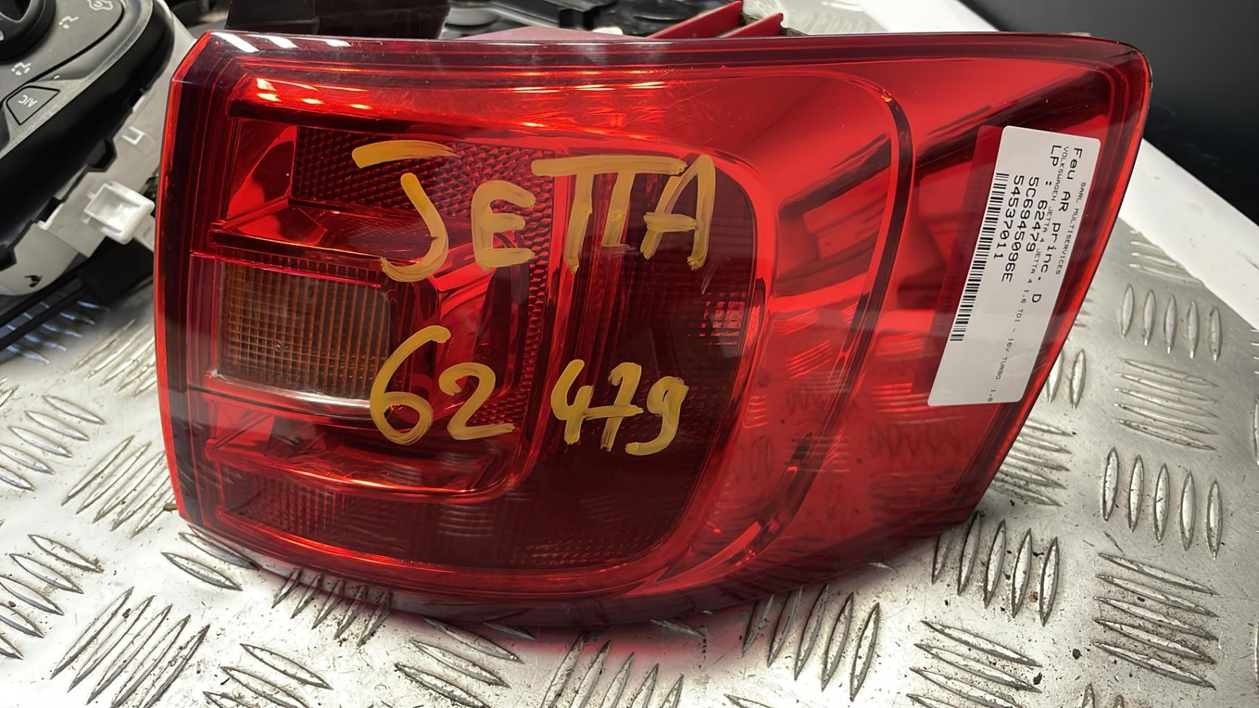 Fanale posteriore principale destro (luci) VOLKSWAGEN JETTA 4 Diésel - 1