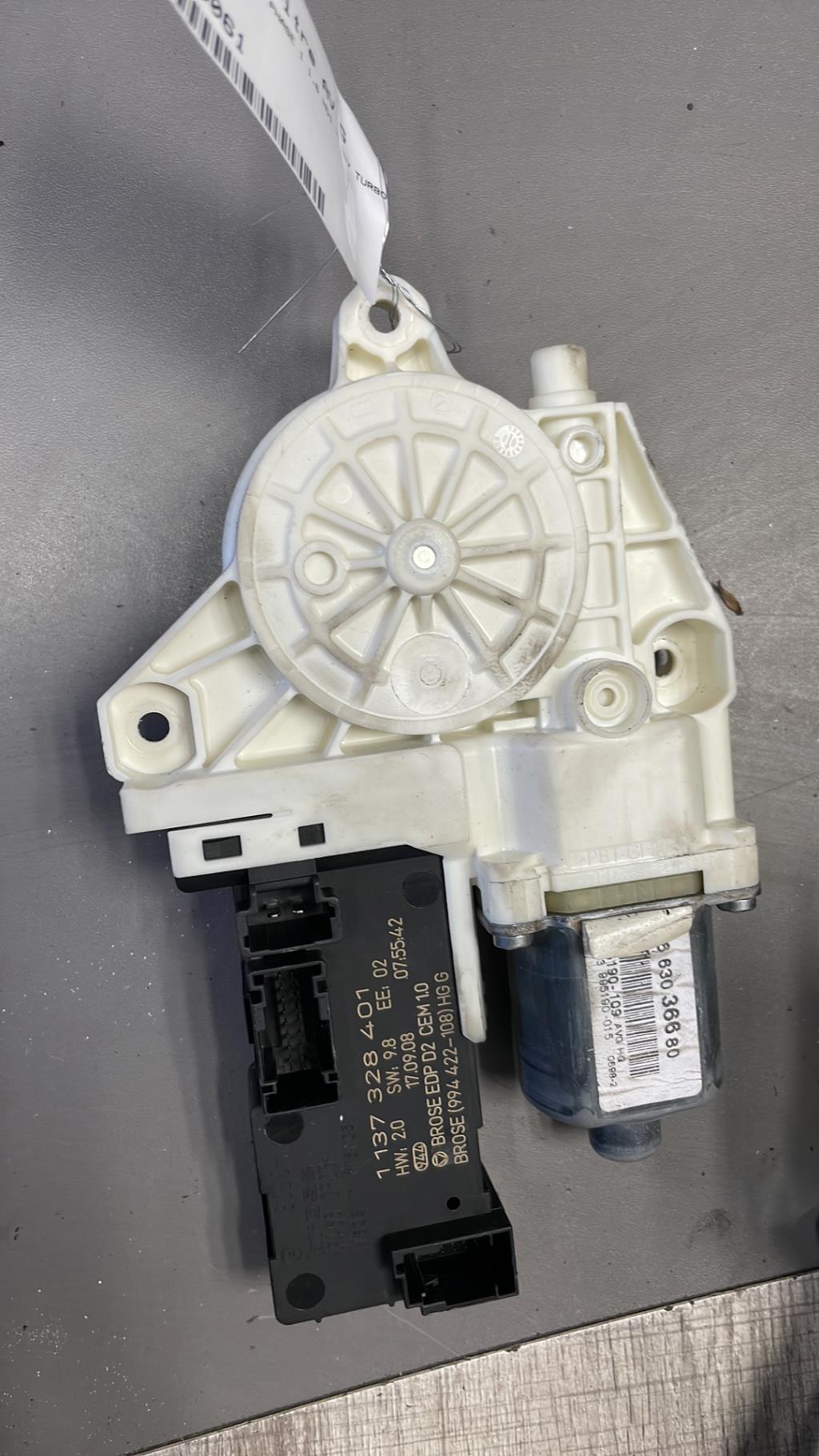 Motore alzacristalli anteriore sinistro PEUGEOT 407 PHASE 1 Diésel - 1