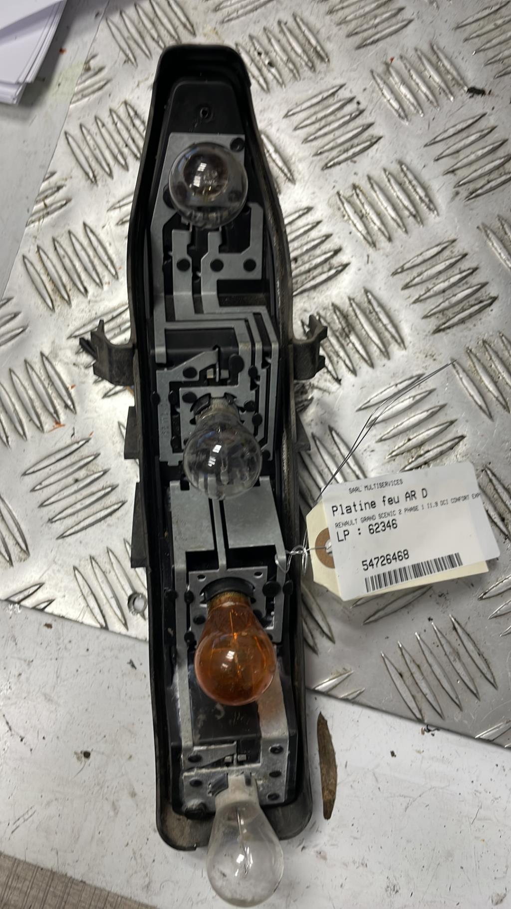 Base portalampade fanale posteriore destro RENAULT GRAND SCENIC 2 PHASE 1 Diésel - 1