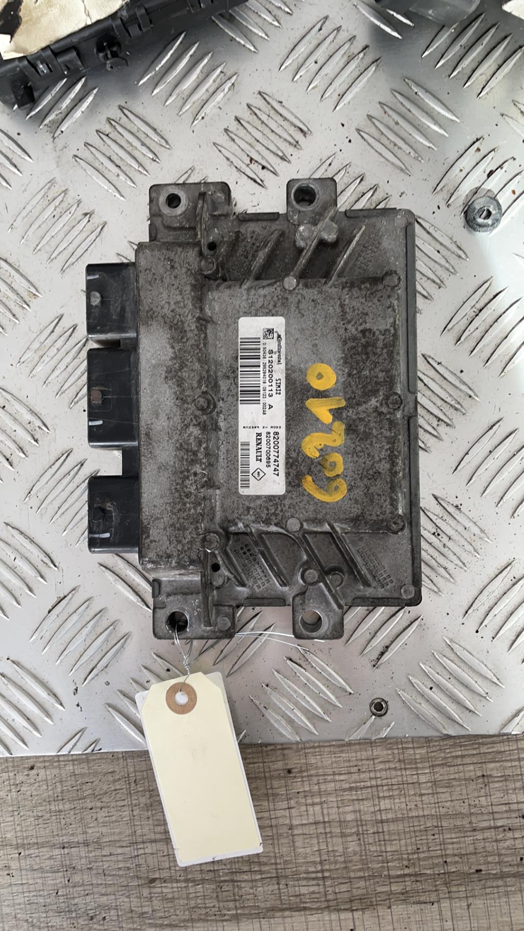Centralina motore RENAULT TWINGO 2 PHASE 1 Gasolina - 1