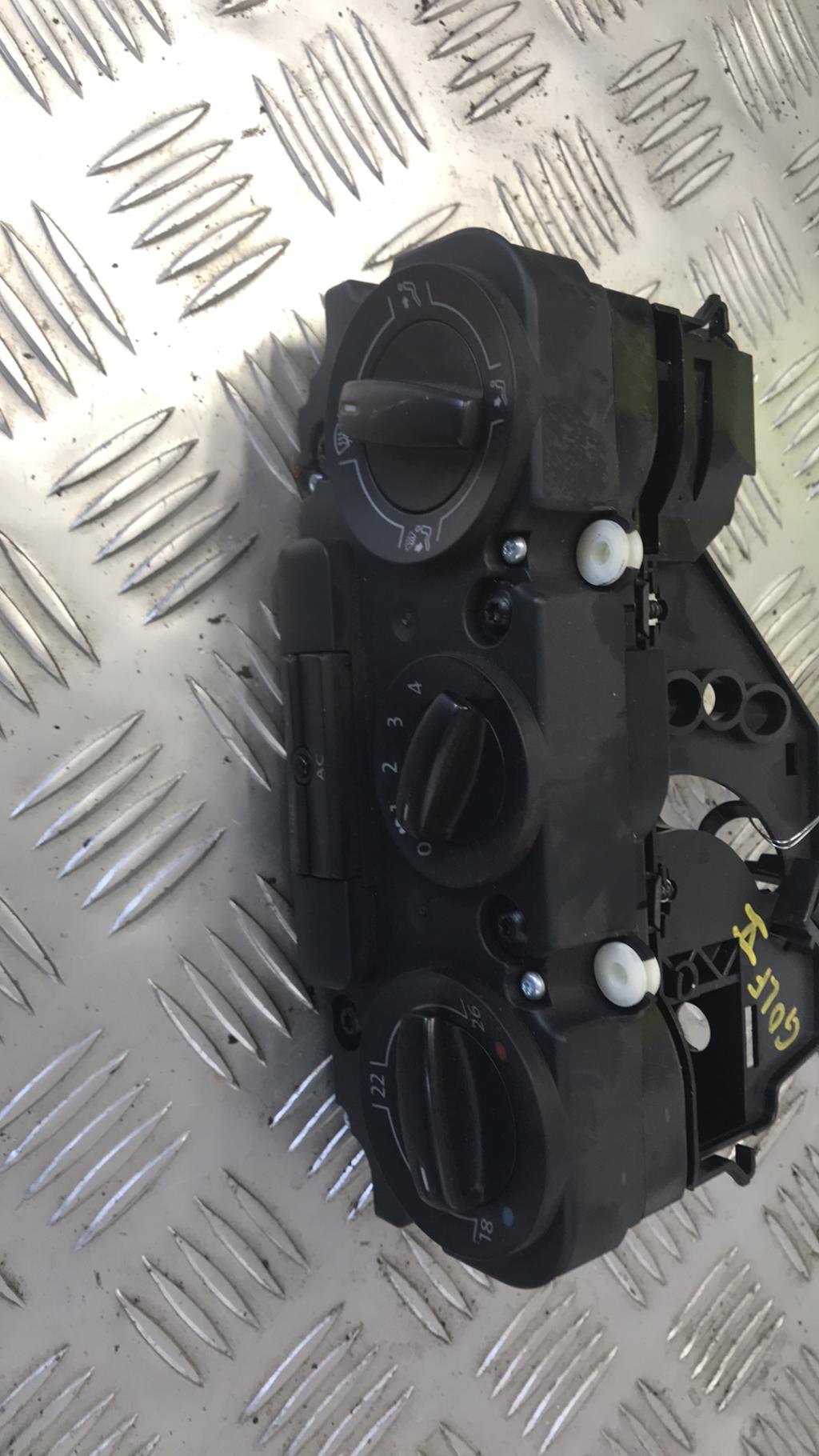 Commande chauffage VOLKSWAGEN GOLF 5  - 1