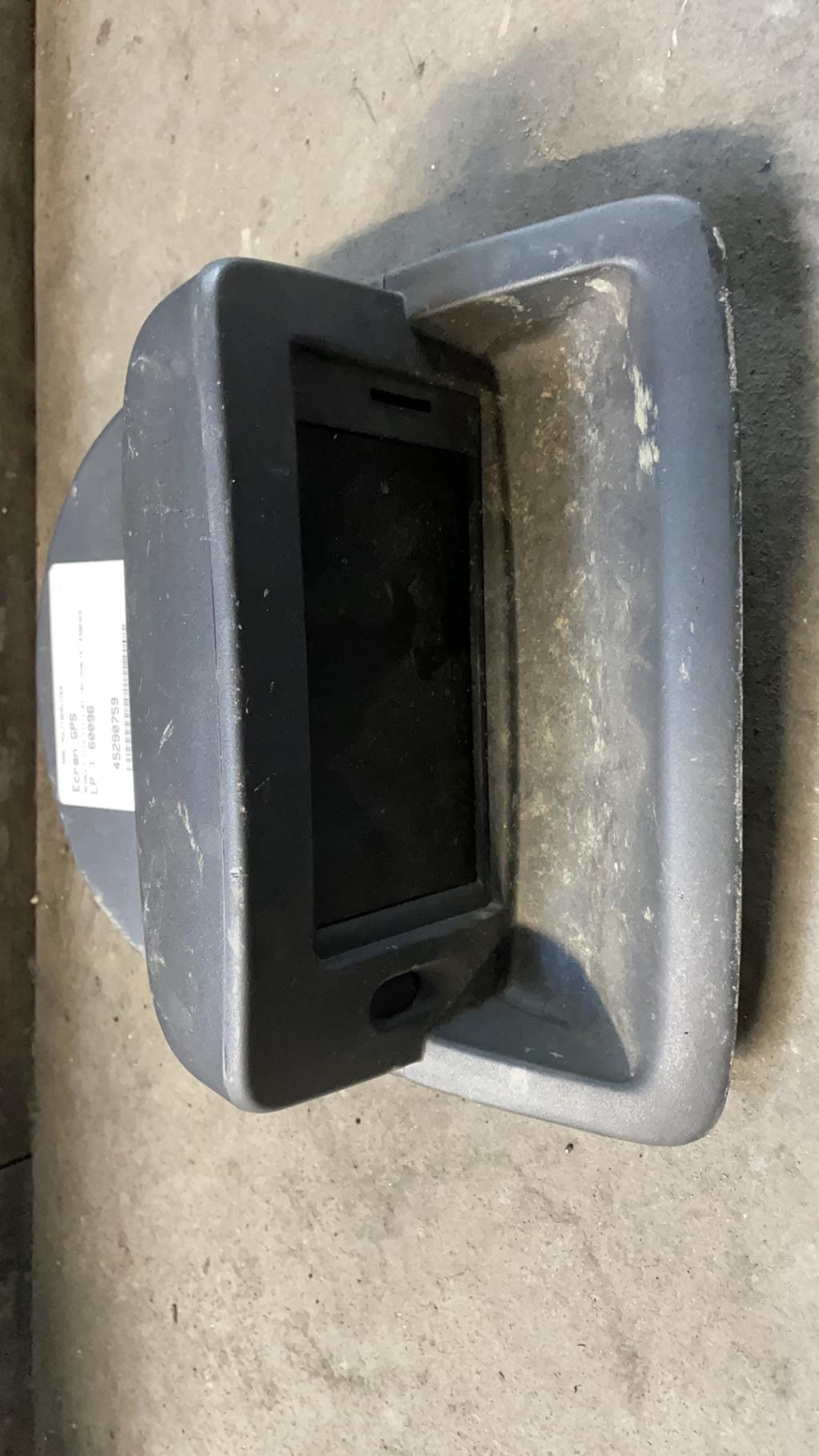 Ecran GPS RENAULT CLIO 3 PHASE 2 Essence - 1