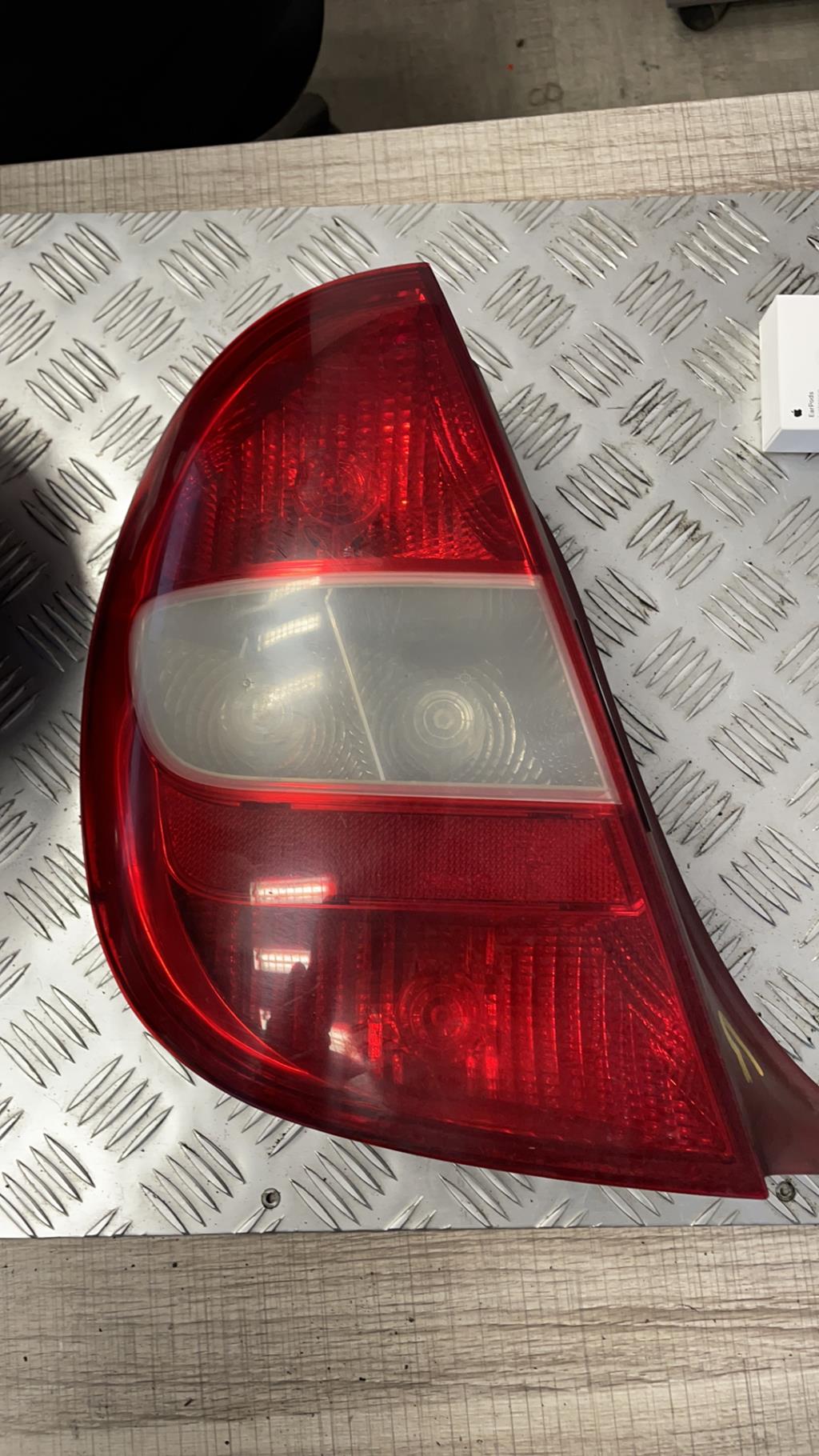 Fanale posteriore principale sinistro (luci) CITROEN C5 1 PHASE 1 Diésel - 1