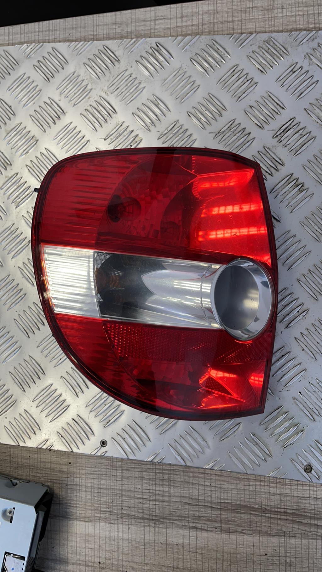Fanale posteriore principale sinistro (luci) VOLKSWAGEN FOX Gasolina - 1