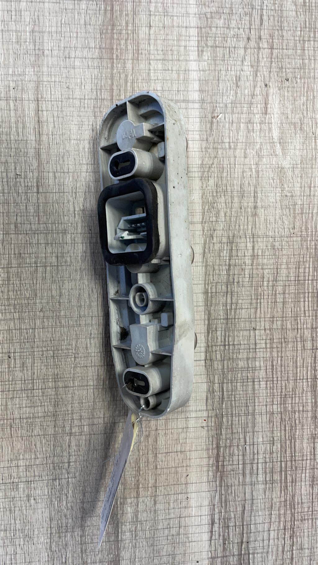 Base portalampade fanale posteriore sinistro RENAULT CLIO 3 PHASE 1  - 1