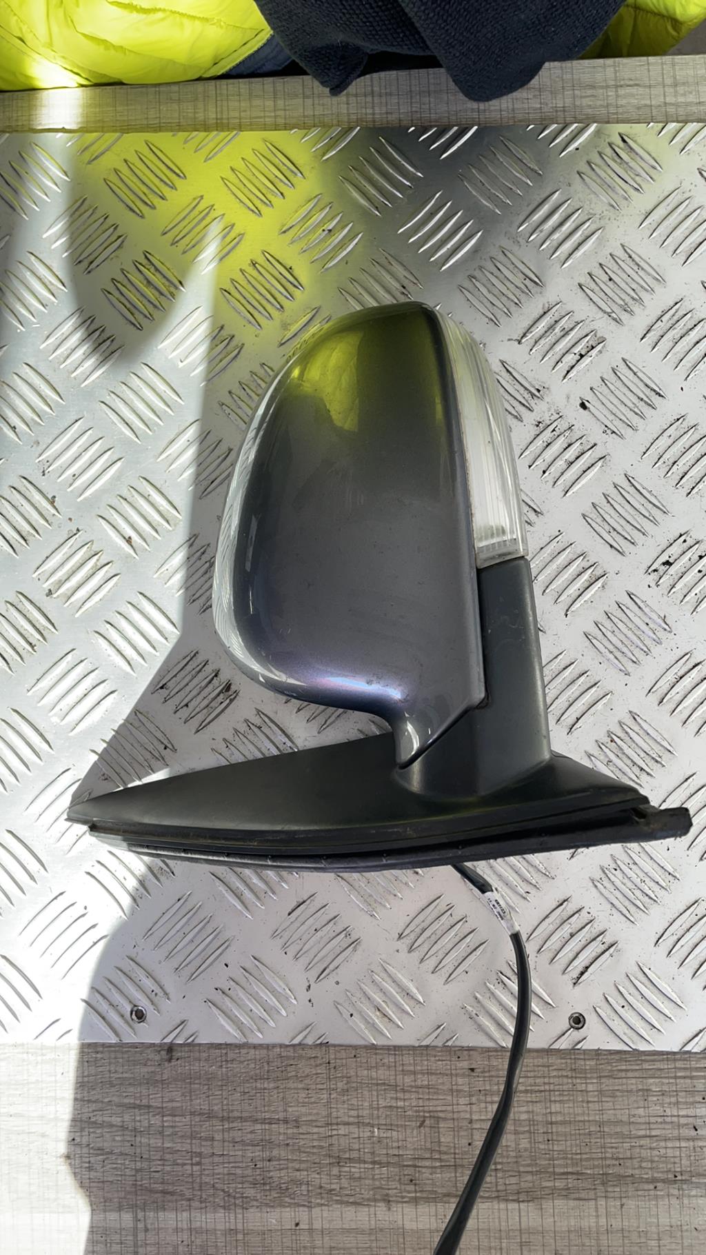 Specchietto retrovisore sinistro VOLKSWAGEN GOLF 5 Diésel - 1