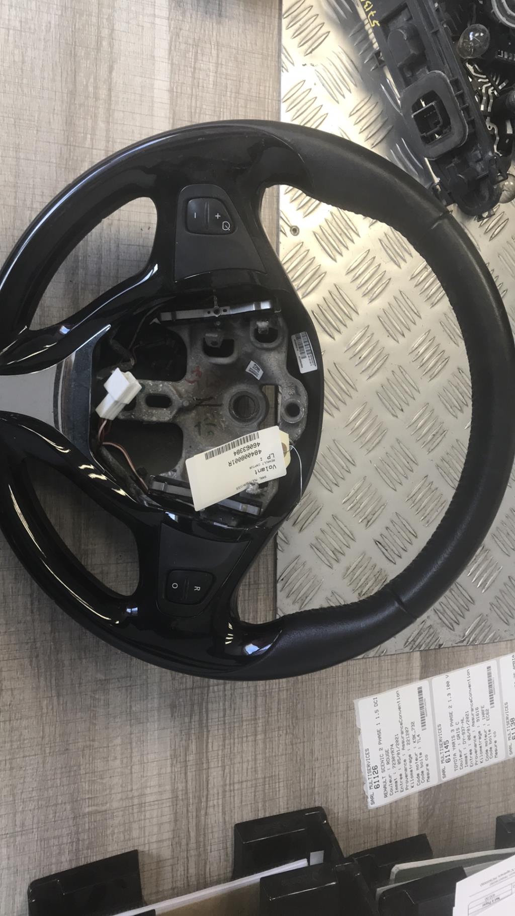 Volant RENAULT CAPTUR 1 PHASE 1  - 1
